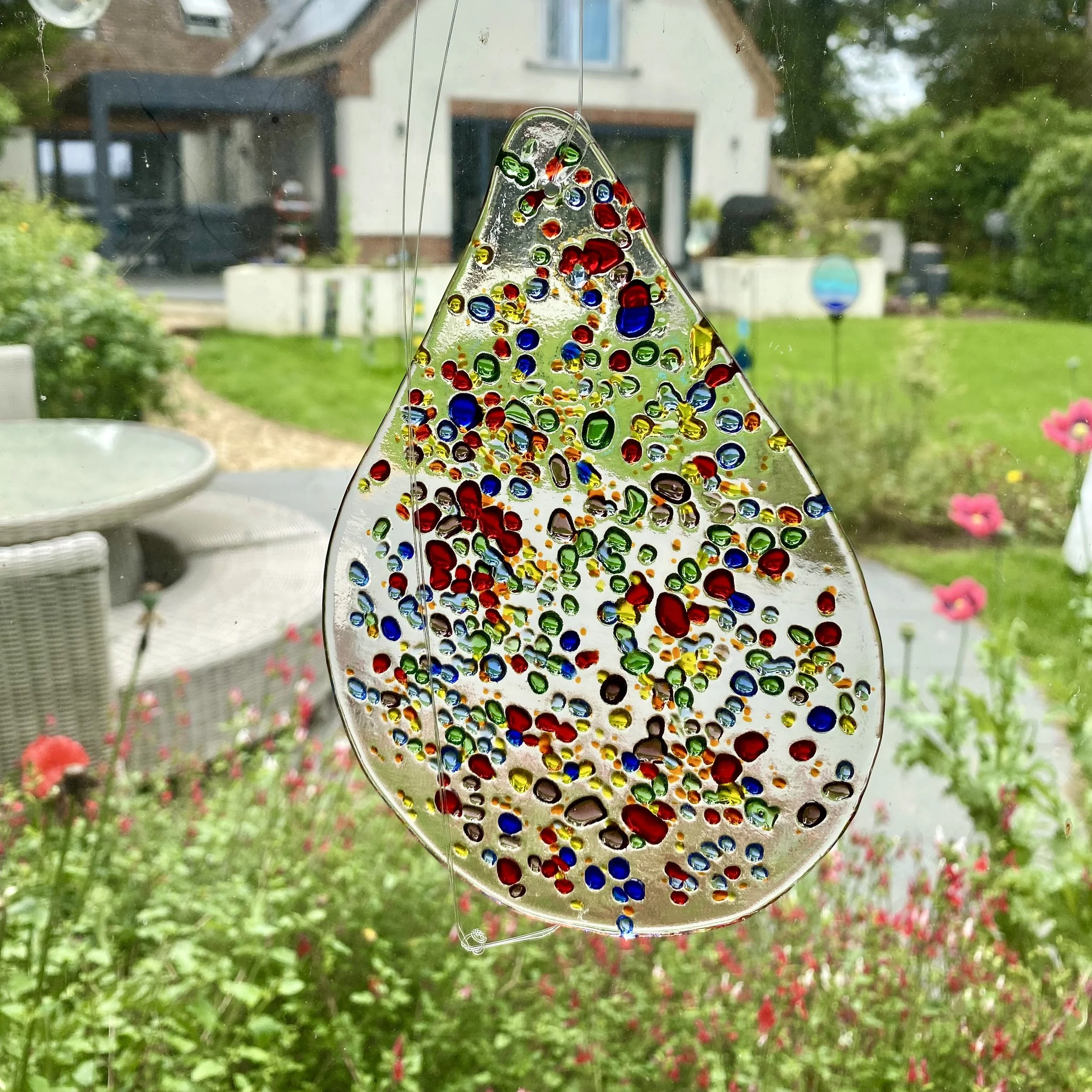 Rainbow Medium Raindrop
