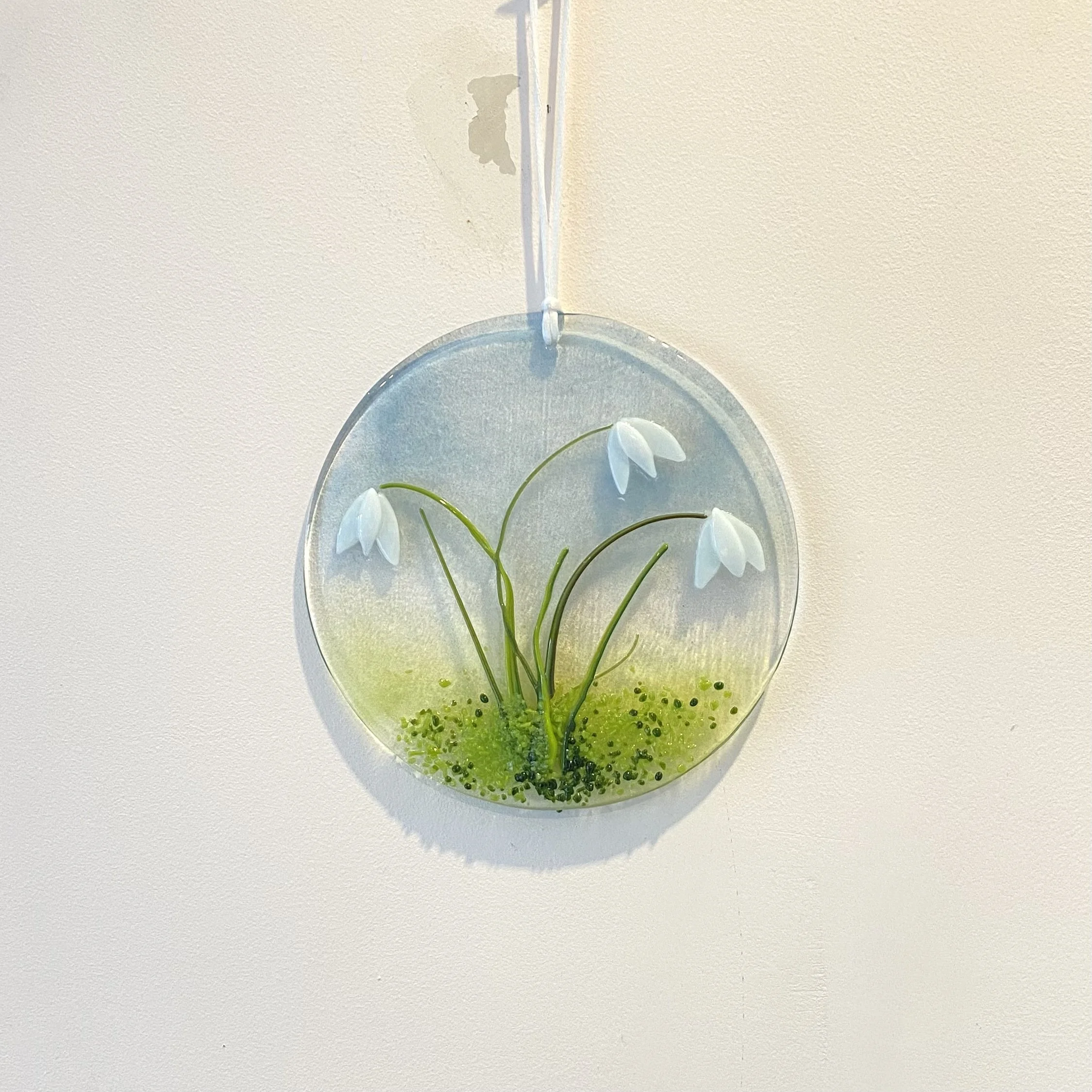 Snowdrop  Suncatcher (circular)