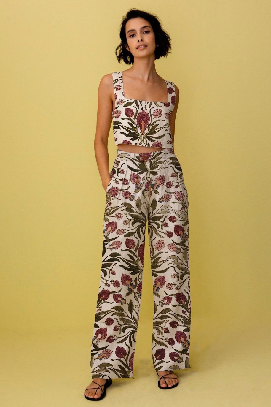 Motif floral symétrique vetement