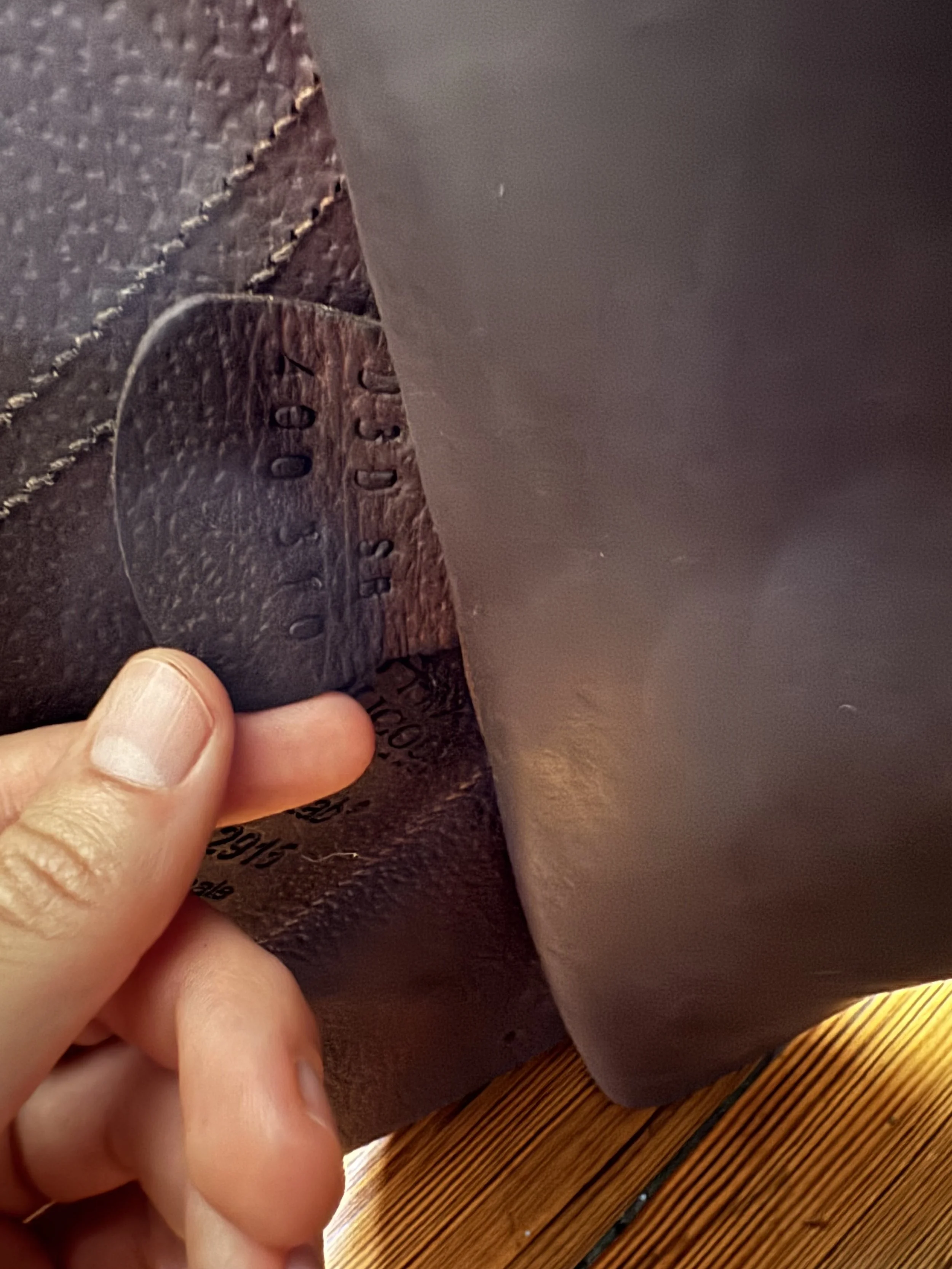 17.5" Devoucoux Chiberta Lab Monoflap Saddle - 2AA - 2016 - Full Buffalo - Panel Modification Tag