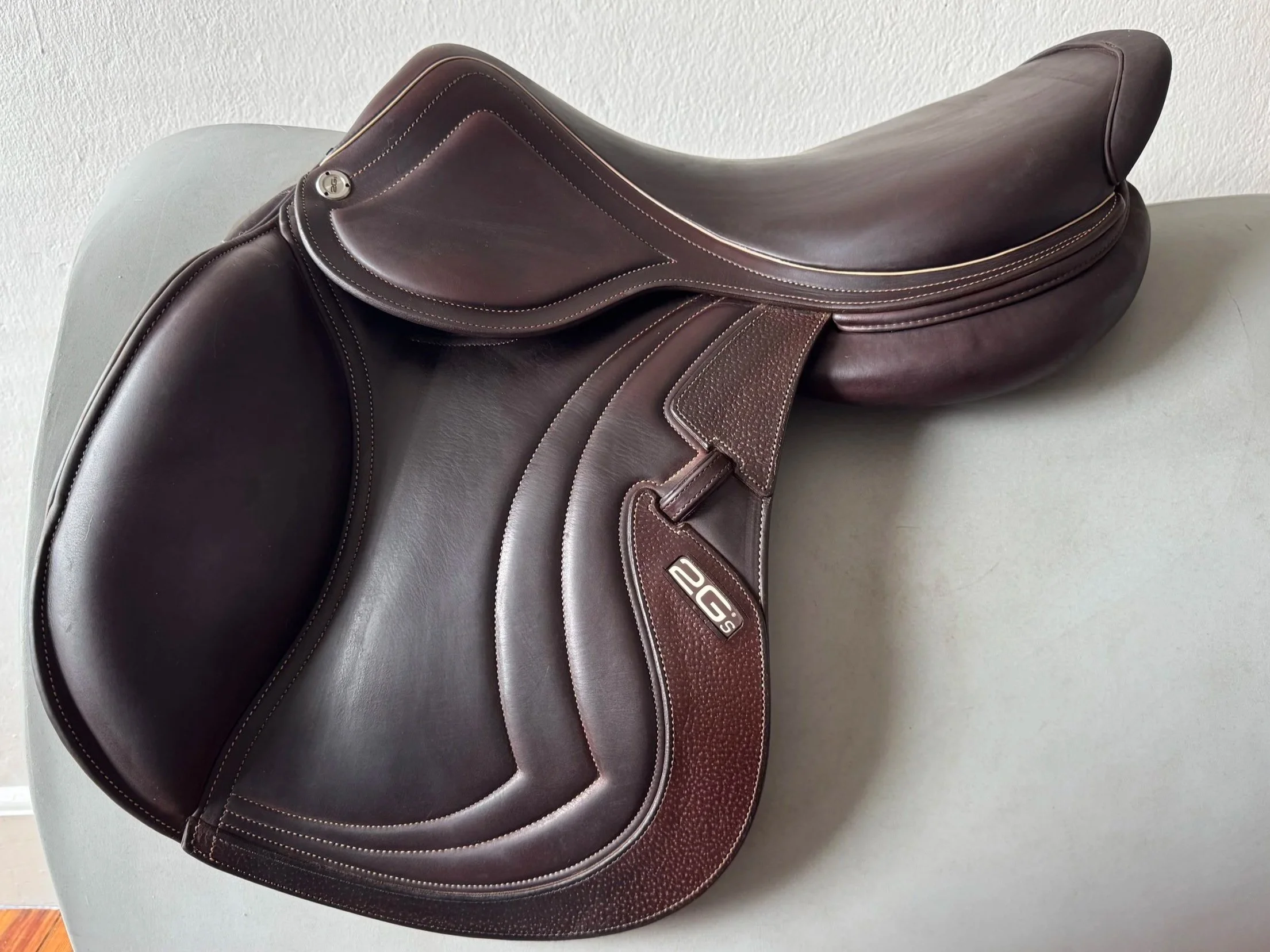 18" CWD SE32 Mademoiselle 2Gs Saddle - 1L - 2019 - Full Buffalo - Left View 4