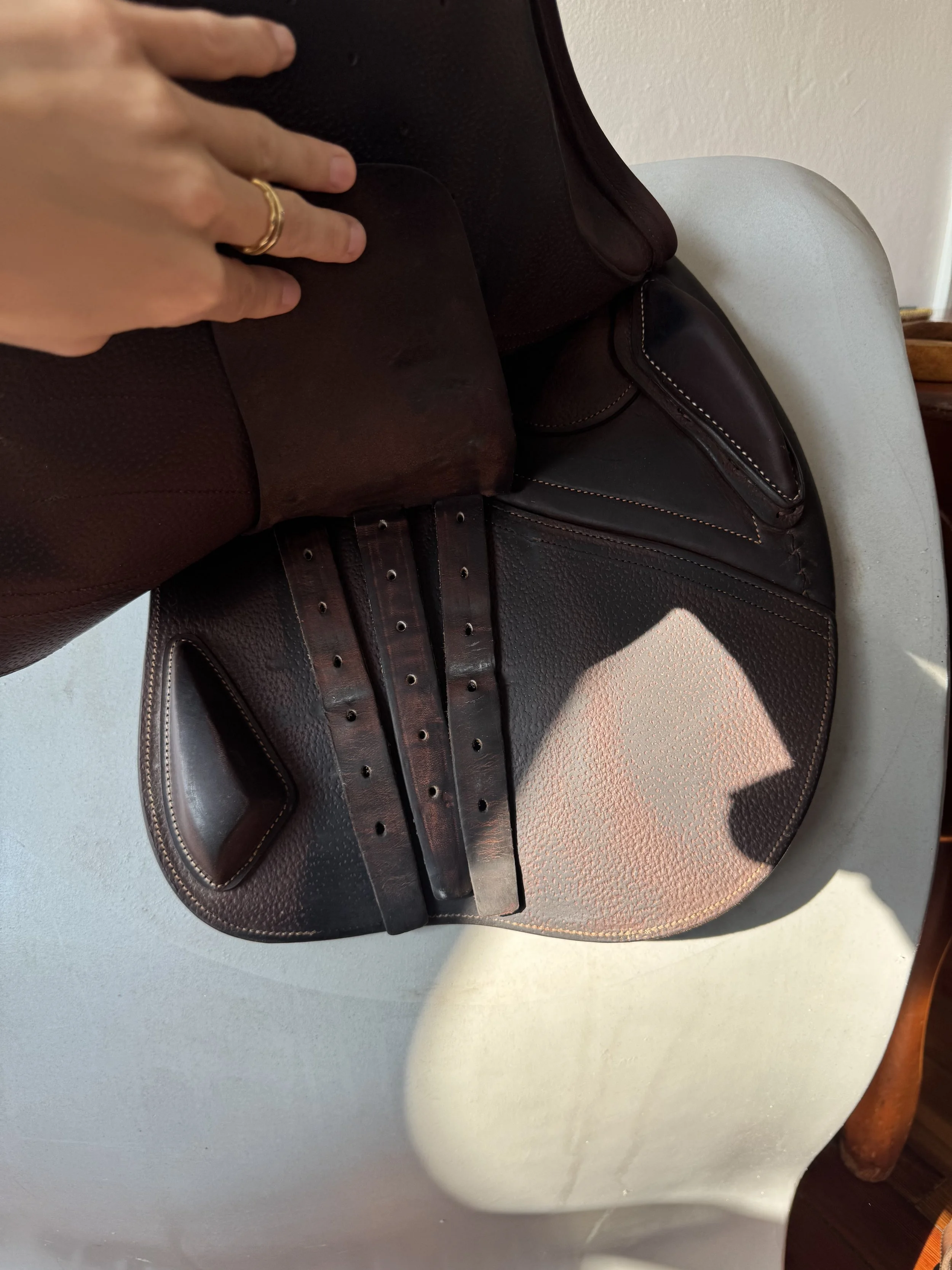 17.5" CWD SE32 Mademoiselle 2Gs Saddle - 3L - 2021 - Underflap 2