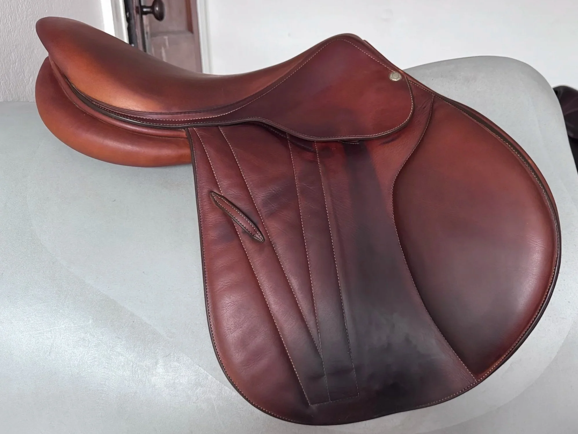 17.5" Butet Premium Saddle - 2019 - L - 2.5 - Full Calf - Integrated Panels - Right View 8