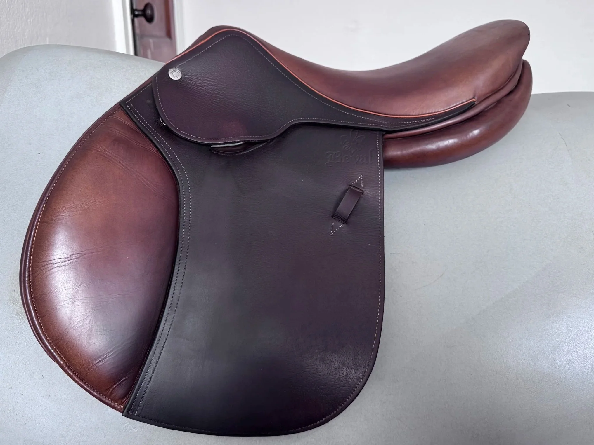 15" Beval Artisan Saddle - Child / Pony - Grain / Calf - Left View 4