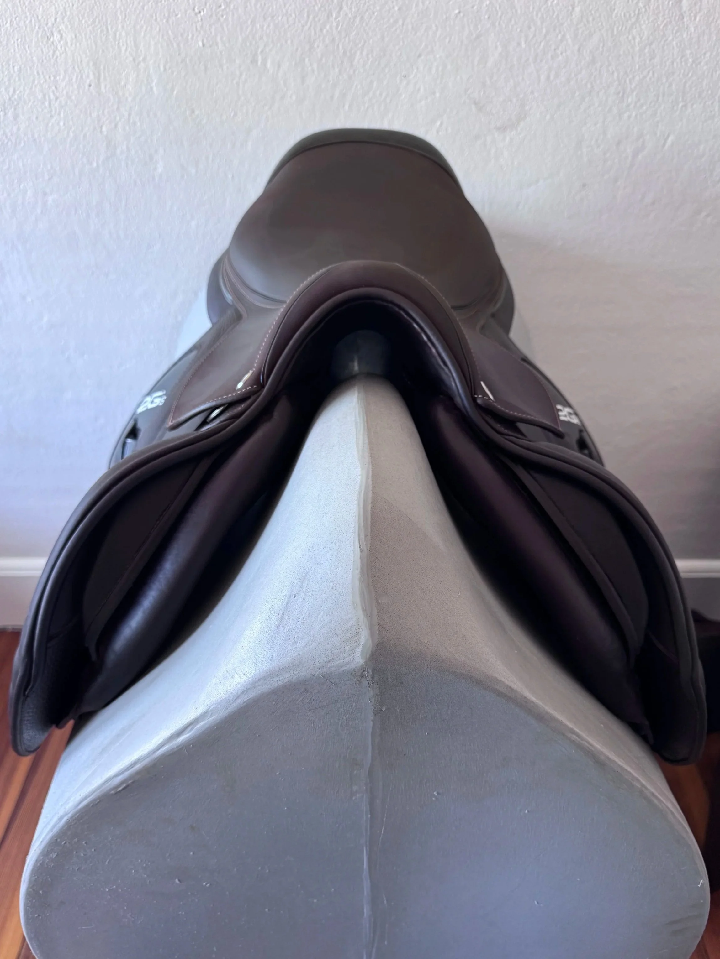 17" CWD SE25 2Gs Saddle - 2021 - 2C - Full Buffalo  - Front Panels