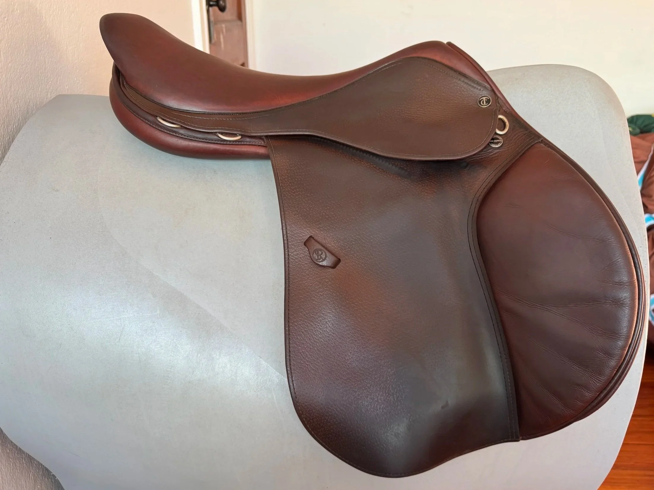 19.5/19" Tad Coffin TC2SR Smart Ride Performance Saddle - 2015/2023 - RARE - Right View 3