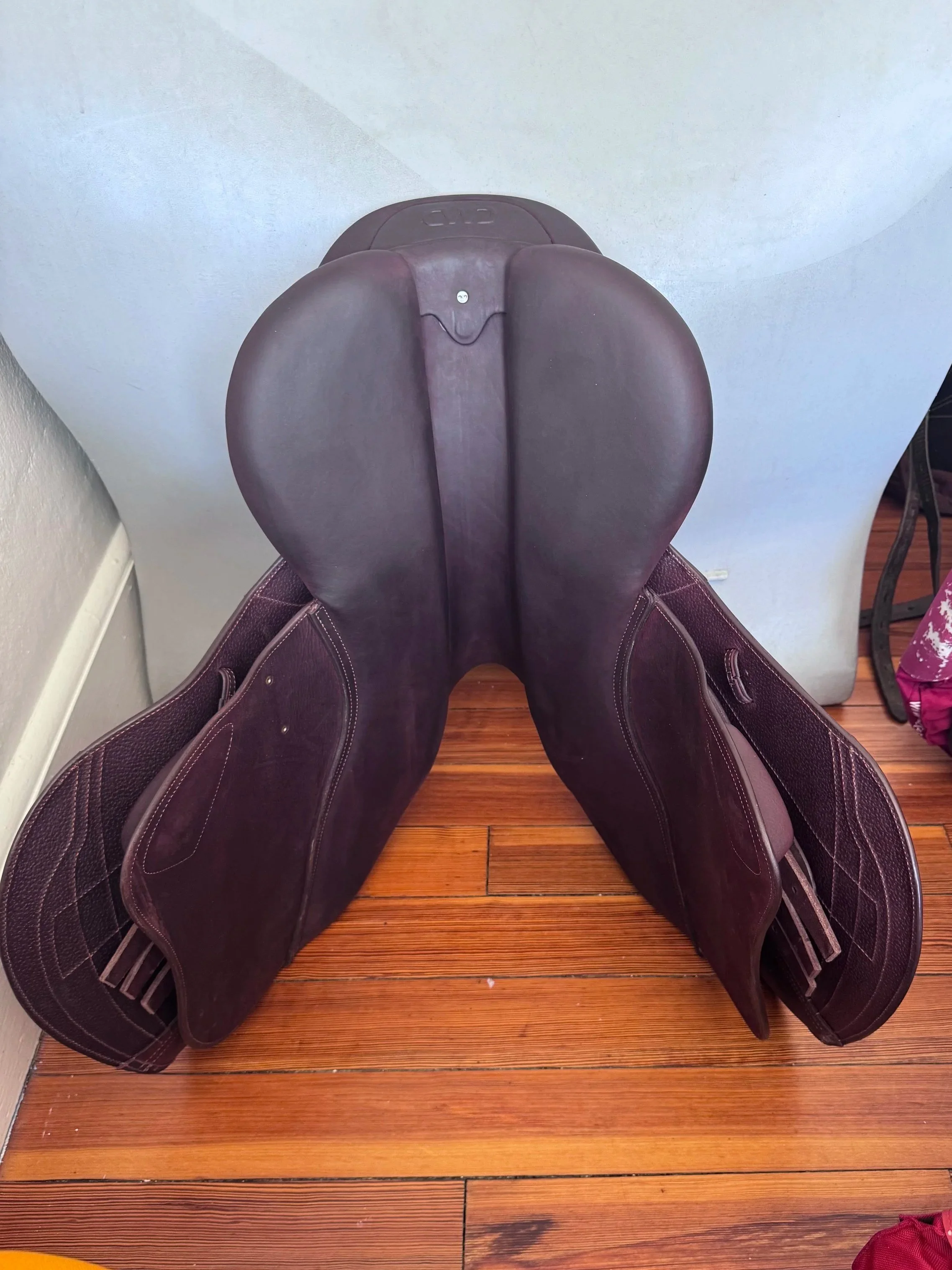 17.5" CWD SE38 Mademoiselle Hunter 2Gs Saddle - 2024 - 2LH - Full Buffalo - MINT - Tree