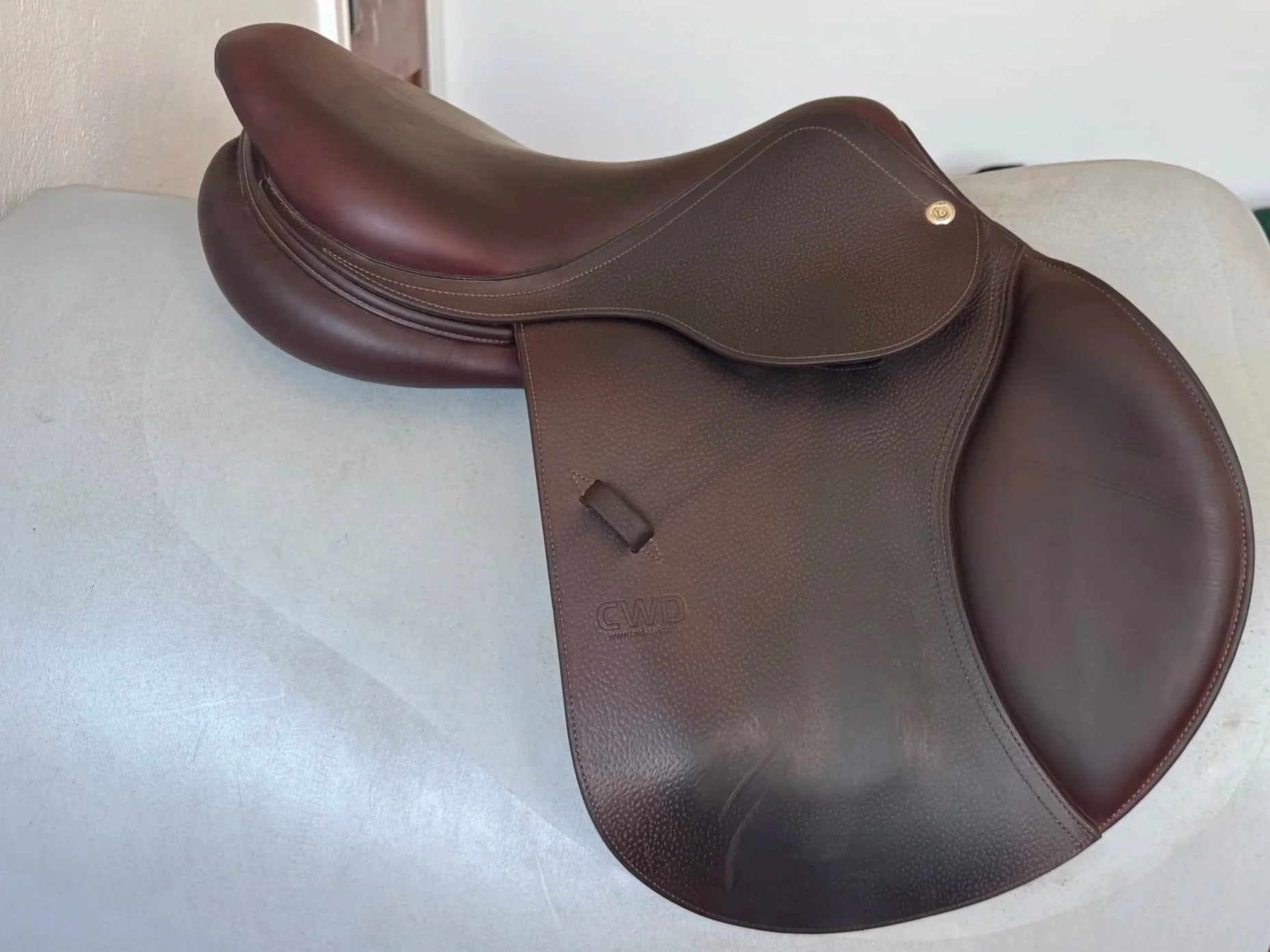 17" CWD SE01 Saddle - 2019 -2C - Grain/Buffalo - Right View 2