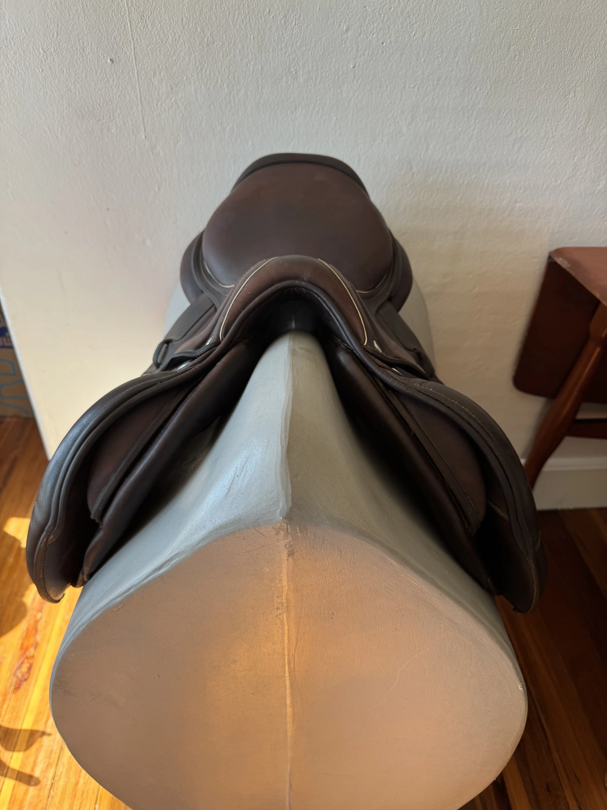 17.5" CWD SE32 Mademoiselle 2Gs Saddle - 2020 - 3C Flaps - Front Panels