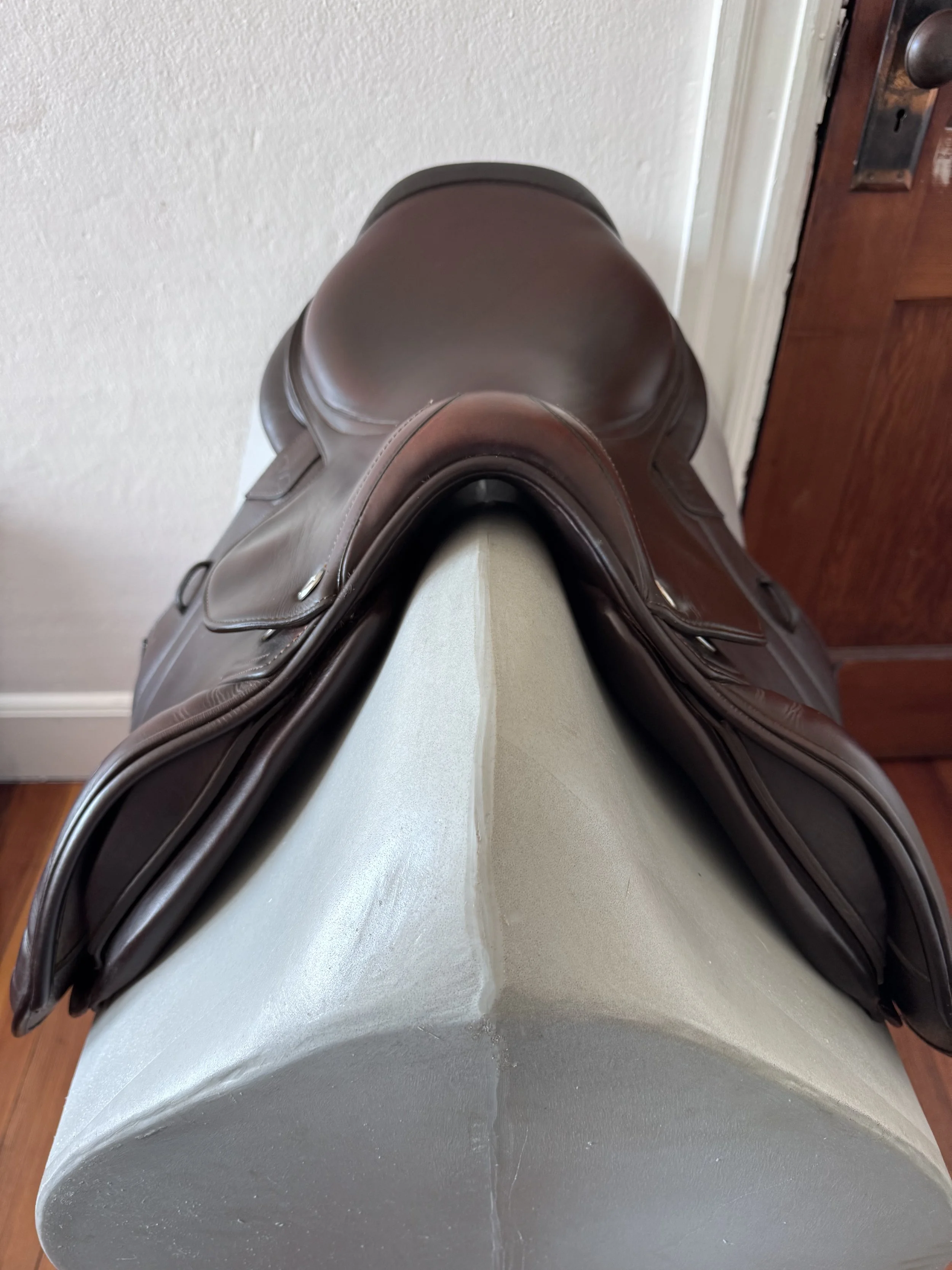 17" CWD SE38 Hunter Mademoiselle 2Gs Saddle - 2022 - 1LH - Full Buffalo - Front Panels