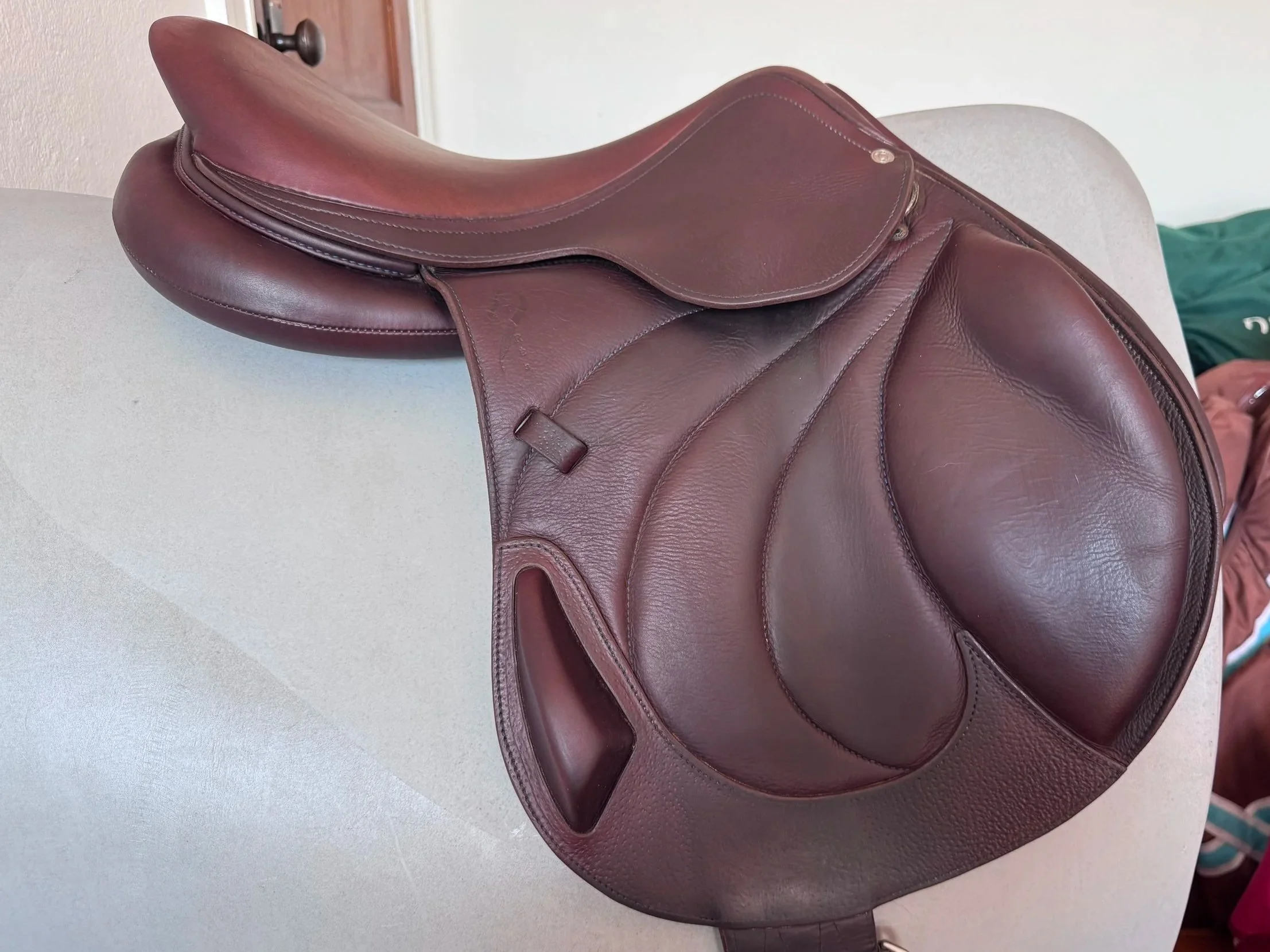 17" Antares Connexion Monoflap Saddle - 2019 - 3A - Full Buffalo - WIDE - Right View 3