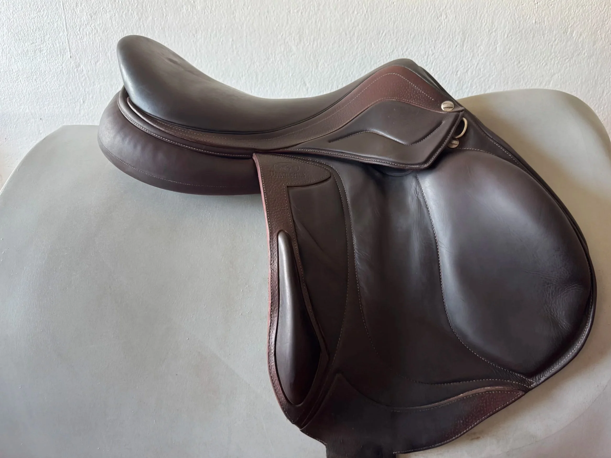 17.5" Devoucoux Chiberta Lab Monoflap Saddle - 2AA - 2016 - Full Buffalo - Right View 2