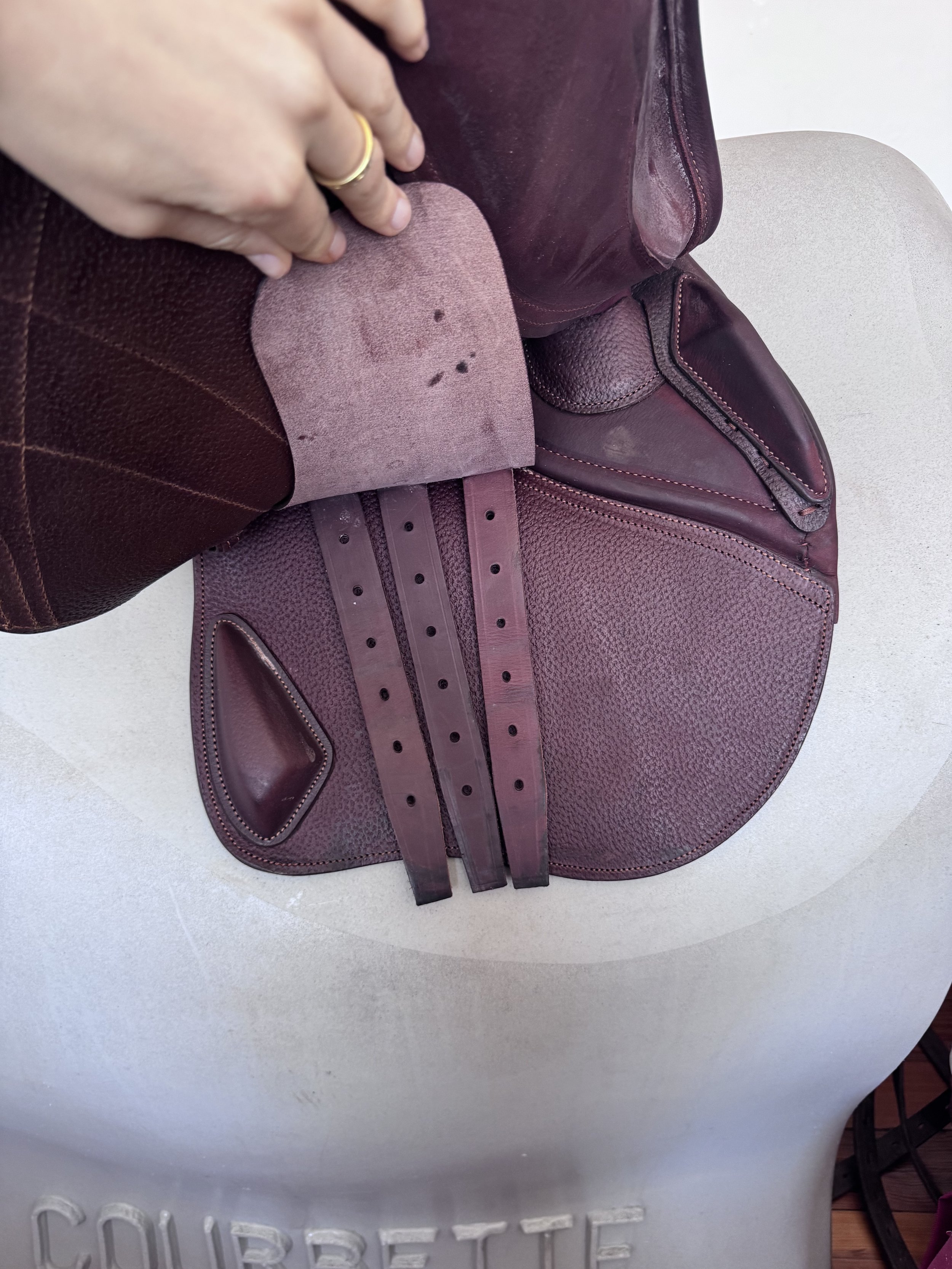 17.5" CWD SE38 Mademoiselle Hunter 2Gs Saddle - 2024 - 2LH - Full Buffalo - MINT - Right Billets