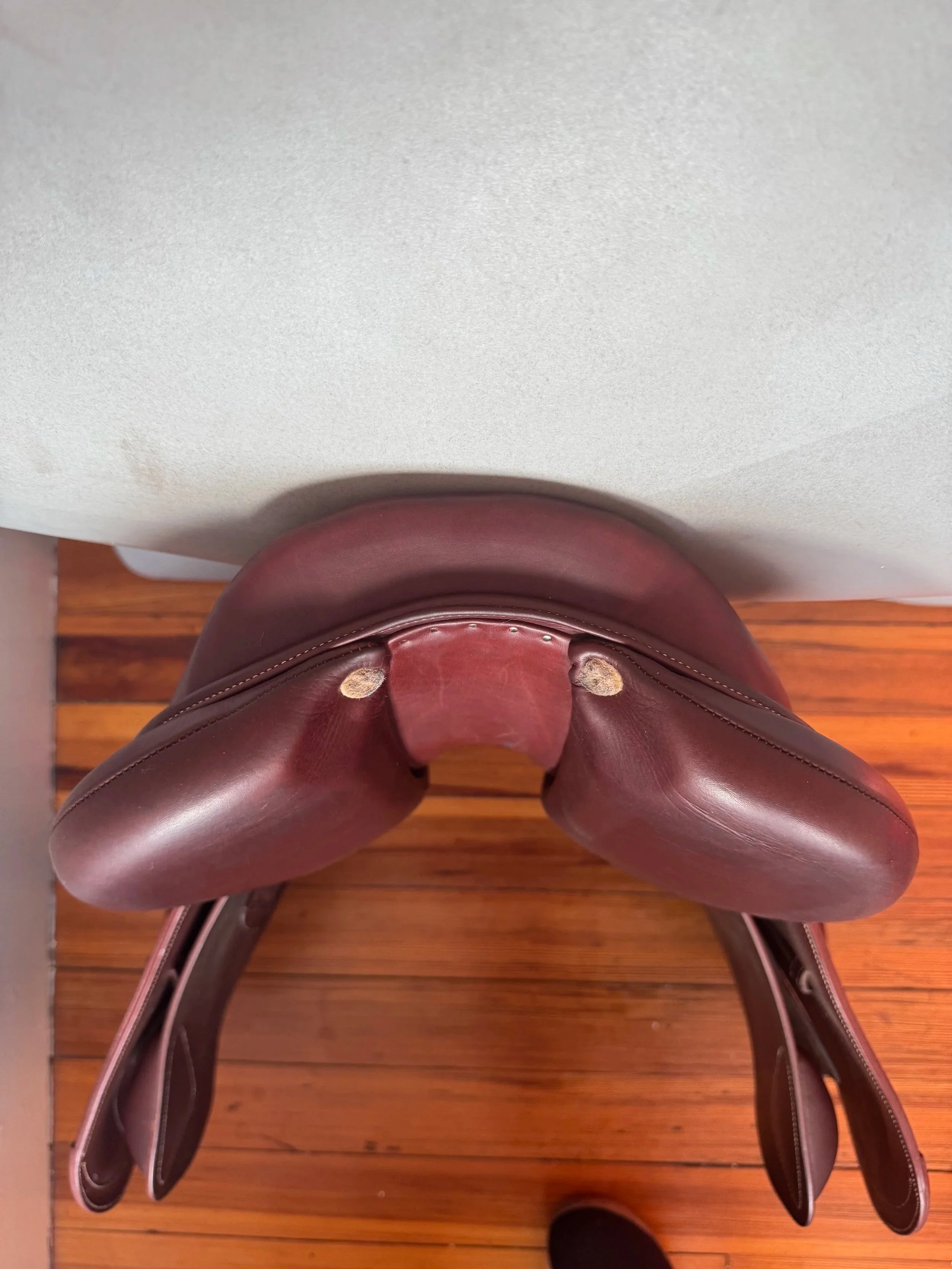 17.5" Devoucoux Biarritz O Saddle - 2020 - 2A - Full Buffalo - Cantle