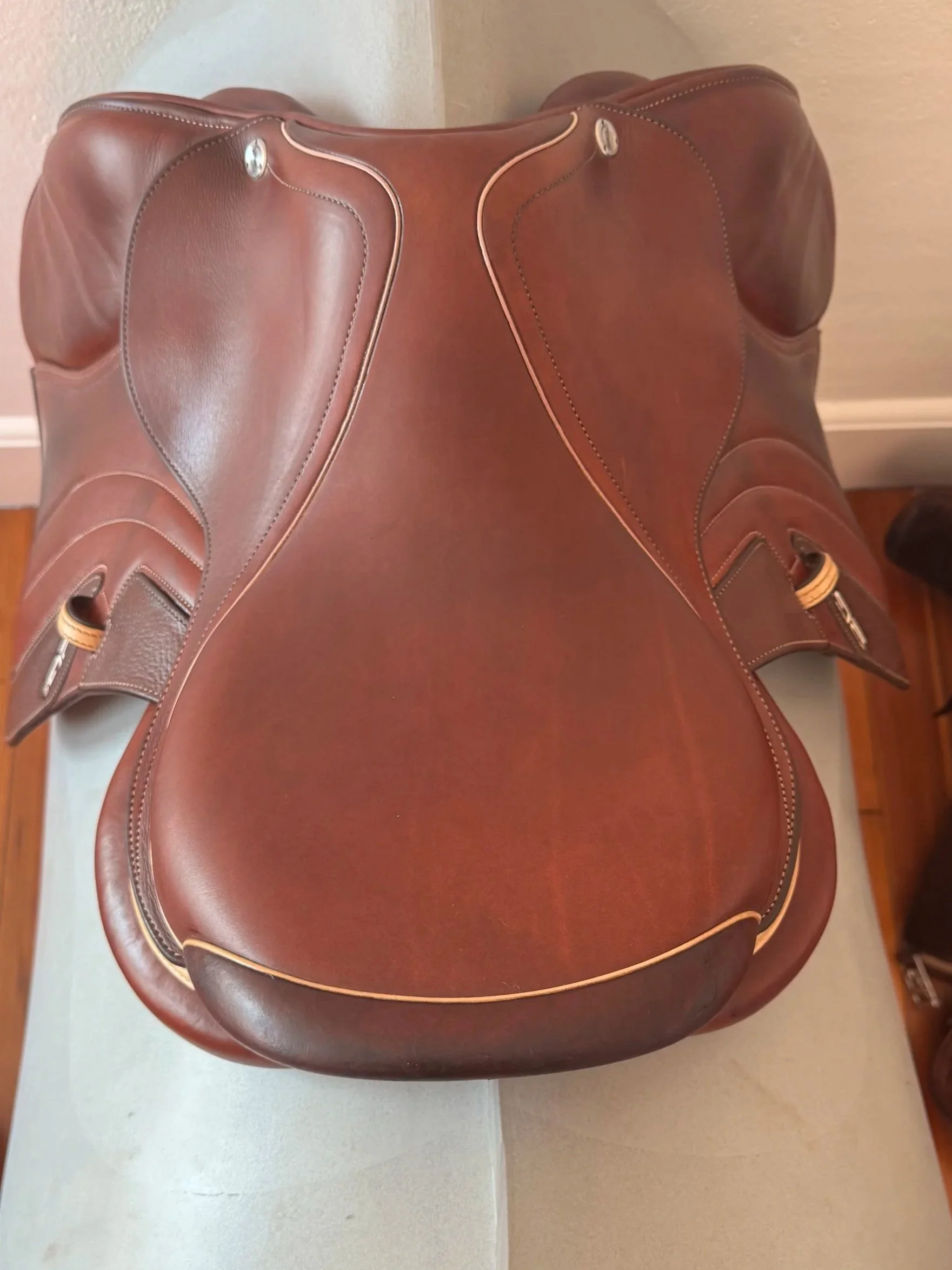 16.5" CWD SE31 Mademoiselle 2Gs Saddle - 2022 - 2L - Full Buffalo - Seat 3
