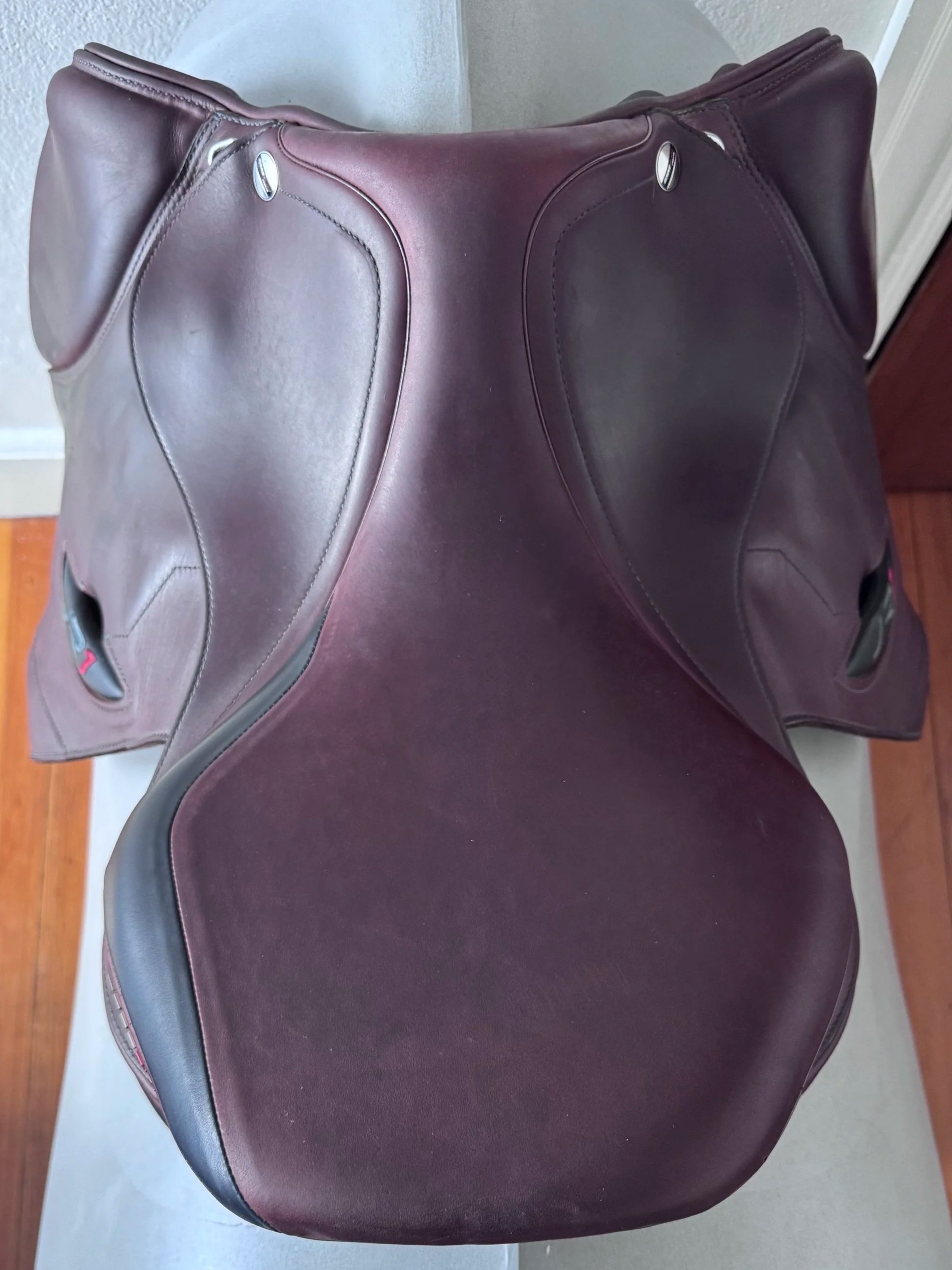 17.5" Erreplus JR1 Saddle - SL Panels - Full Bull - Wool Flocked & Fully Adjustable - Seat 1