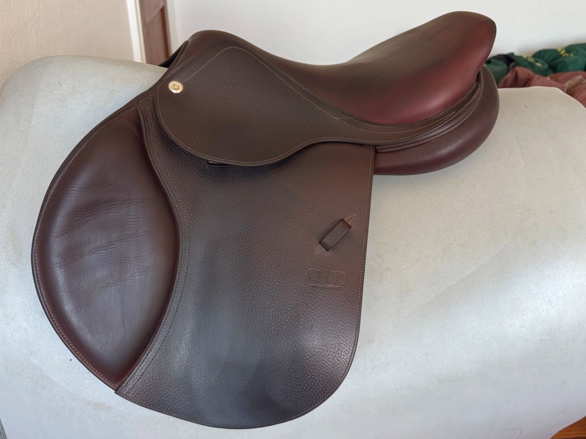 17" CWD SE01 Saddle - 2019 -2C - Grain/Buffalo - Left View 1