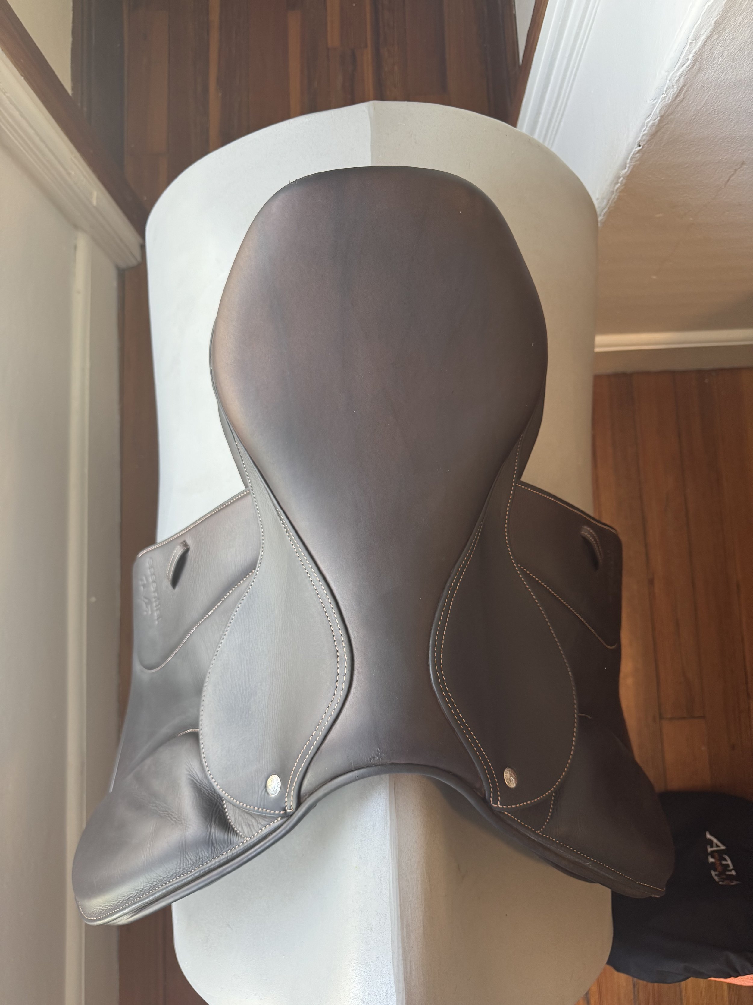 16.5" Voltaire Essential - Seat