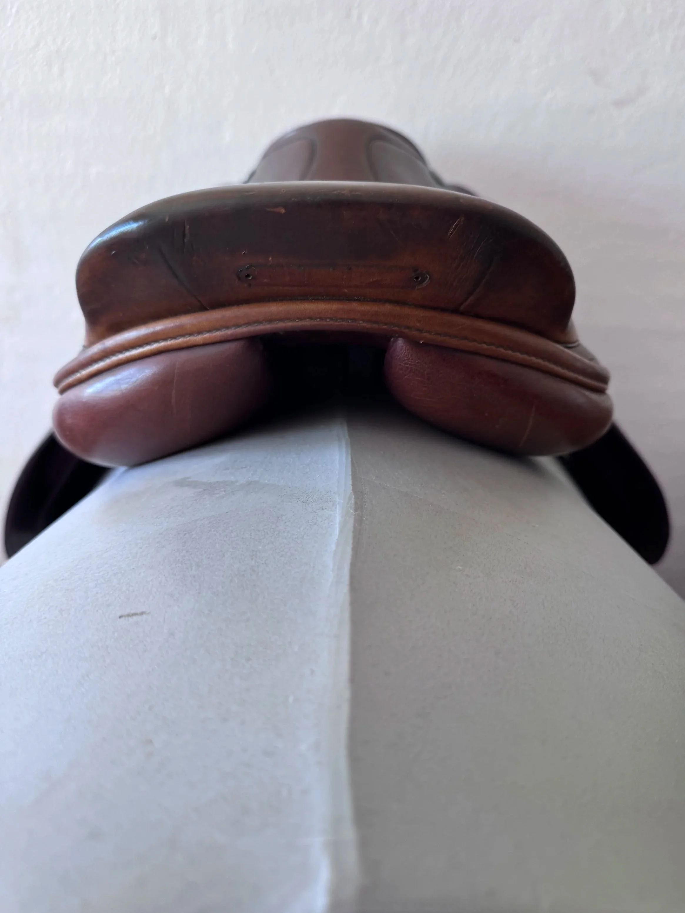 17.5" Tad Coffin A5G Performance Saddle - Grain / Calf - Cantle