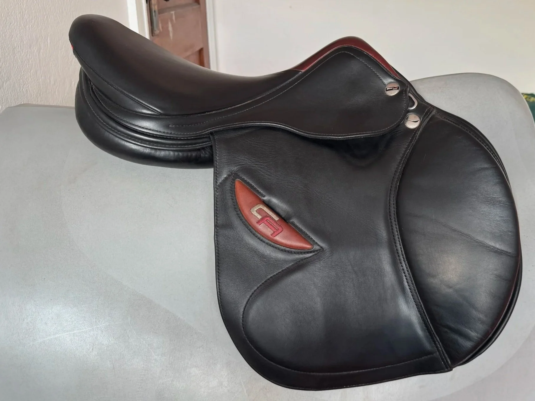 17.5" Erreplus CA Saddle - 2019 - Wool Flocked - Adjustable - Right View 3
