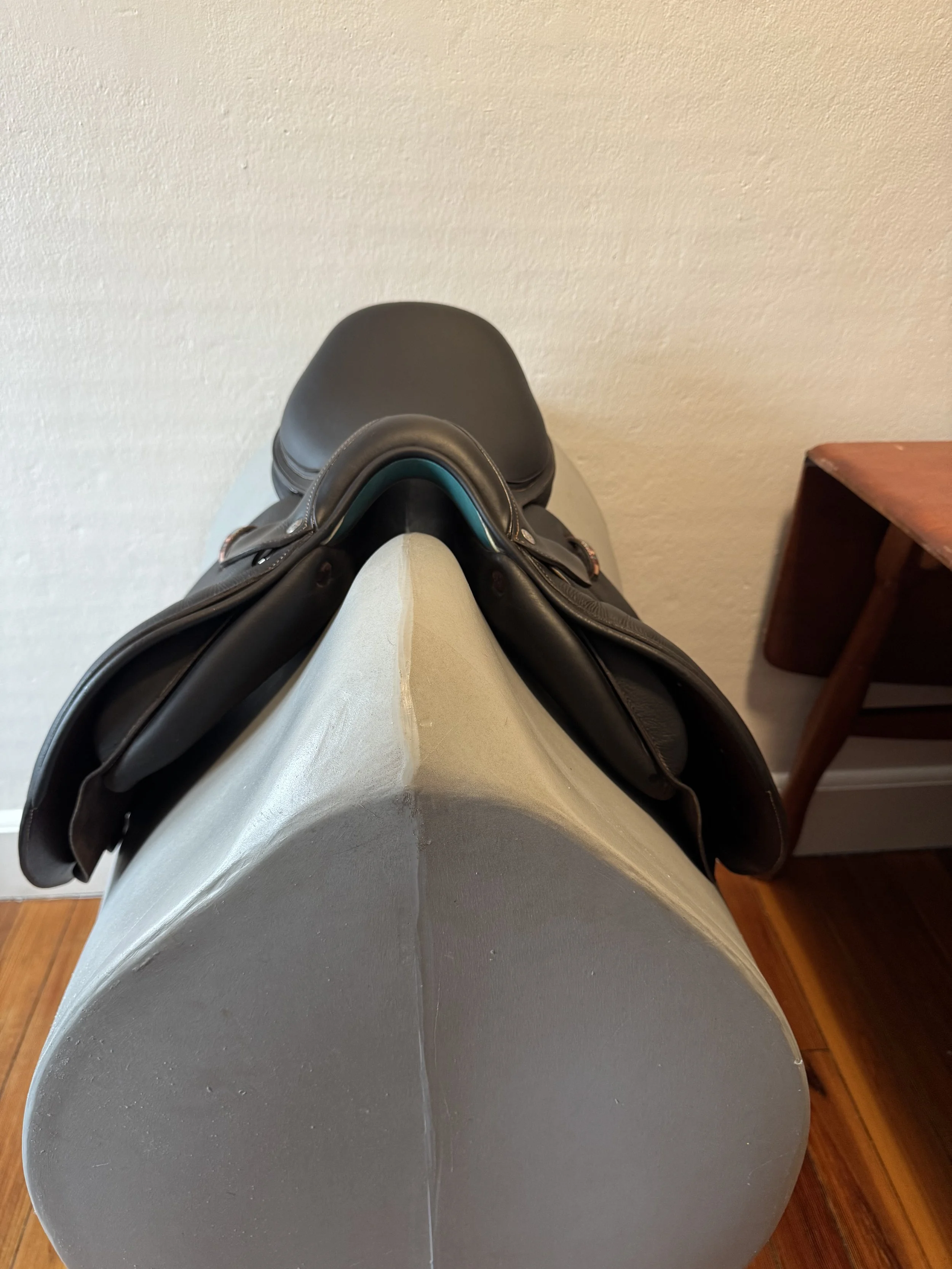 16" Voltaire Welli PRO Saddle - Child / Pony - 2021 - 1A - Full Buffalo - Front Panels 1