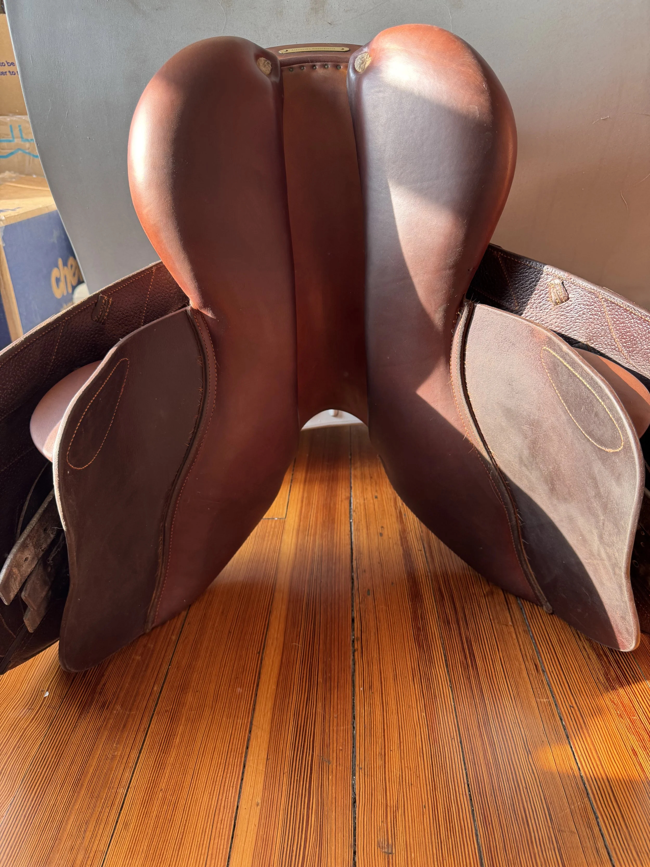 15.5" CWD SE02 Child / Pony Saddle - 1L - Panels 2