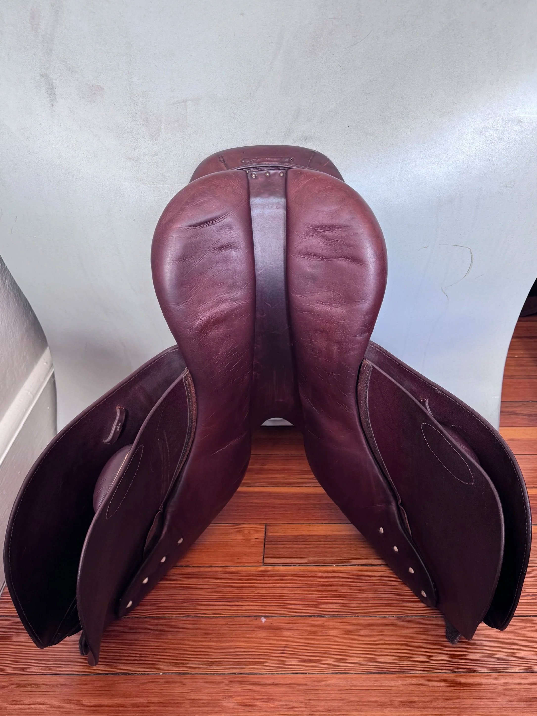 17.5" Tad Coffin A5G2 SmartRide / Smart Ride Performance Saddle - Grain / Calf - Panels 1