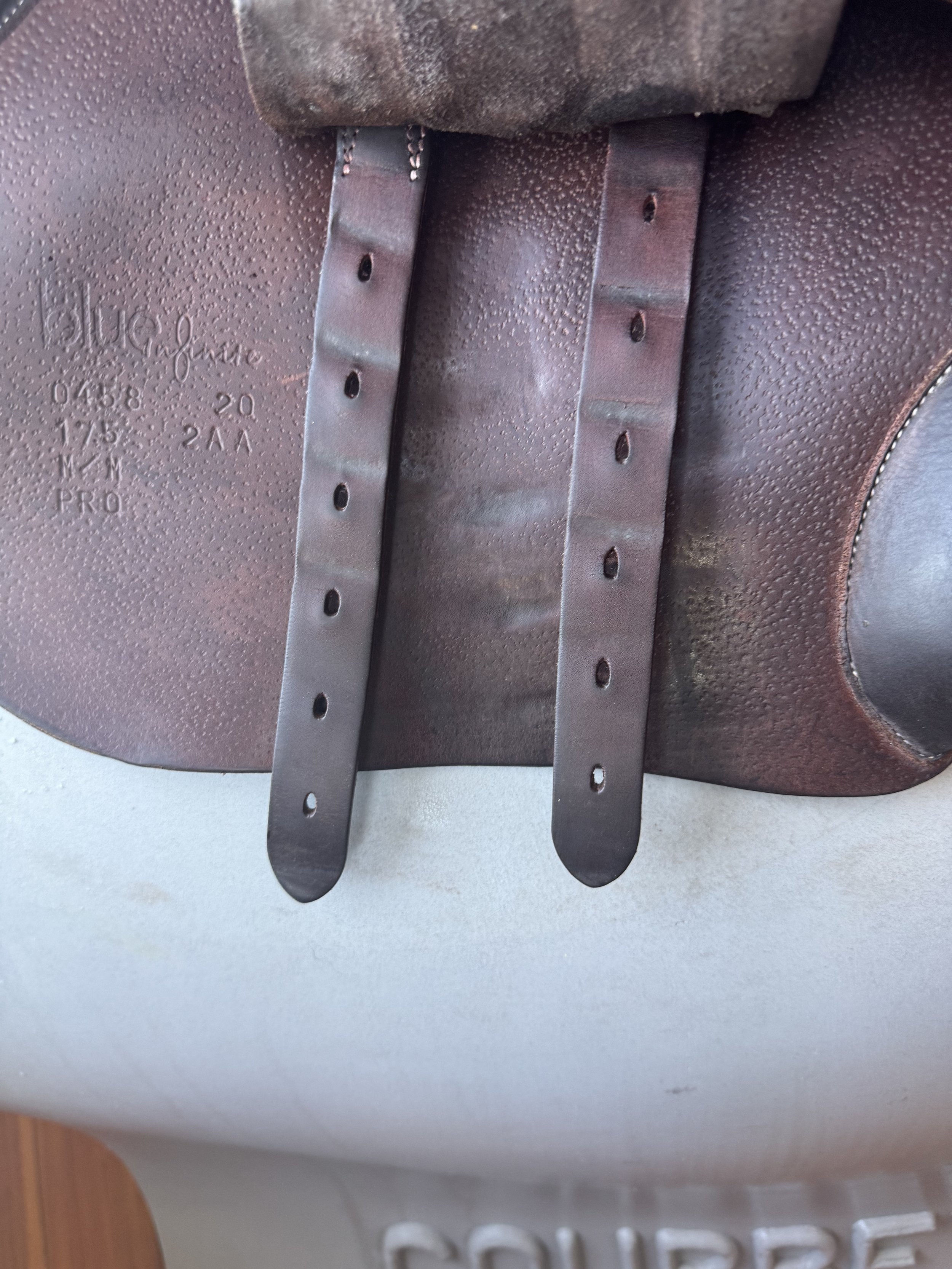 17.5" Voltaire Blue Infinite Saddle