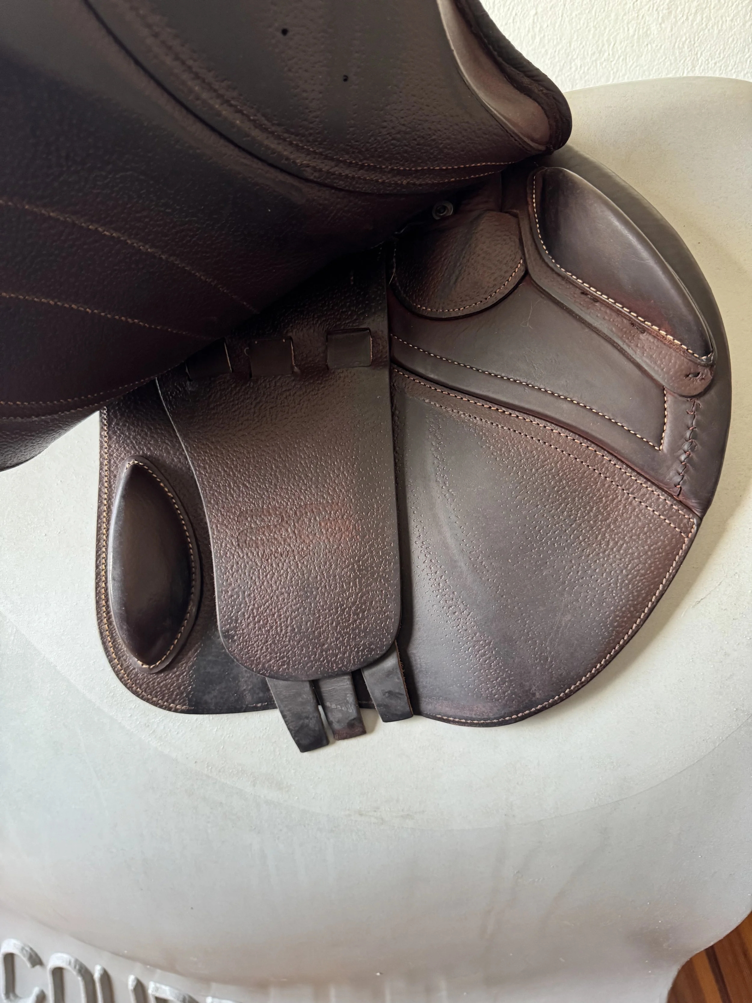 17.5" CWD Mademoiselle 2Gs Saddle - Underflap