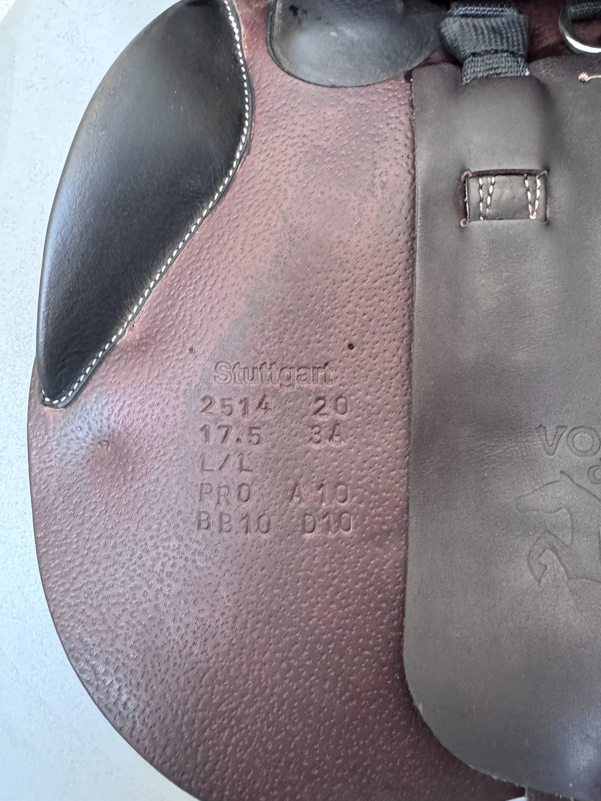17.5" Voltaire Stuttgart PRO Saddle - 2020 - 3A - Full Buffalo - Serial Stamp