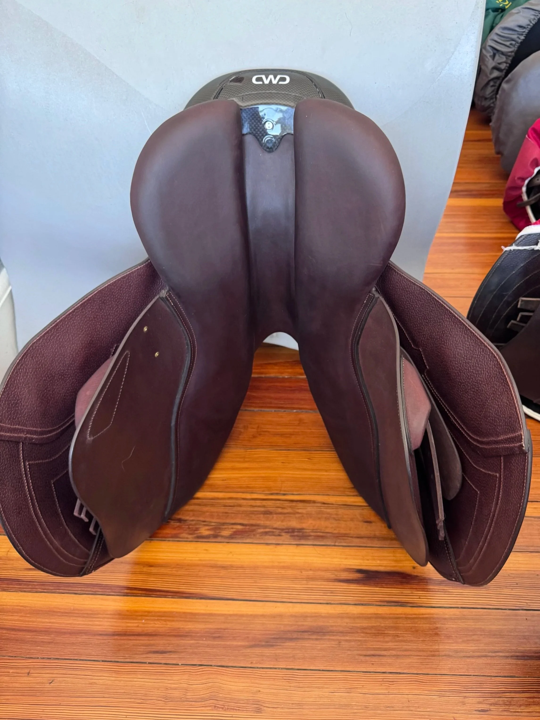 NEW 17.5" CWD SE40 2Gs Saddle - 2024 - 3C - Grained Buffalo - Never Ridden In! - Panels 2