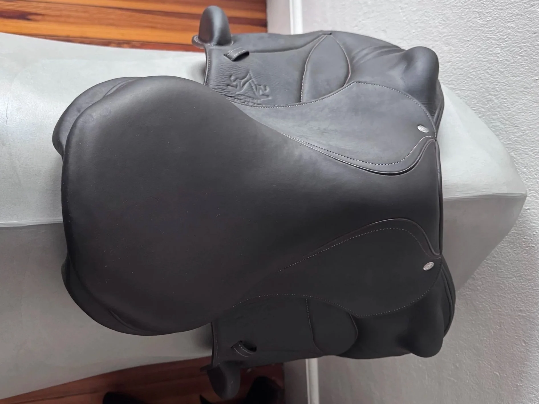 16.5" Voltaire Lexington PRO Monoflap Saddle - 2023 - 1A - Full Buffalo - Seat 4