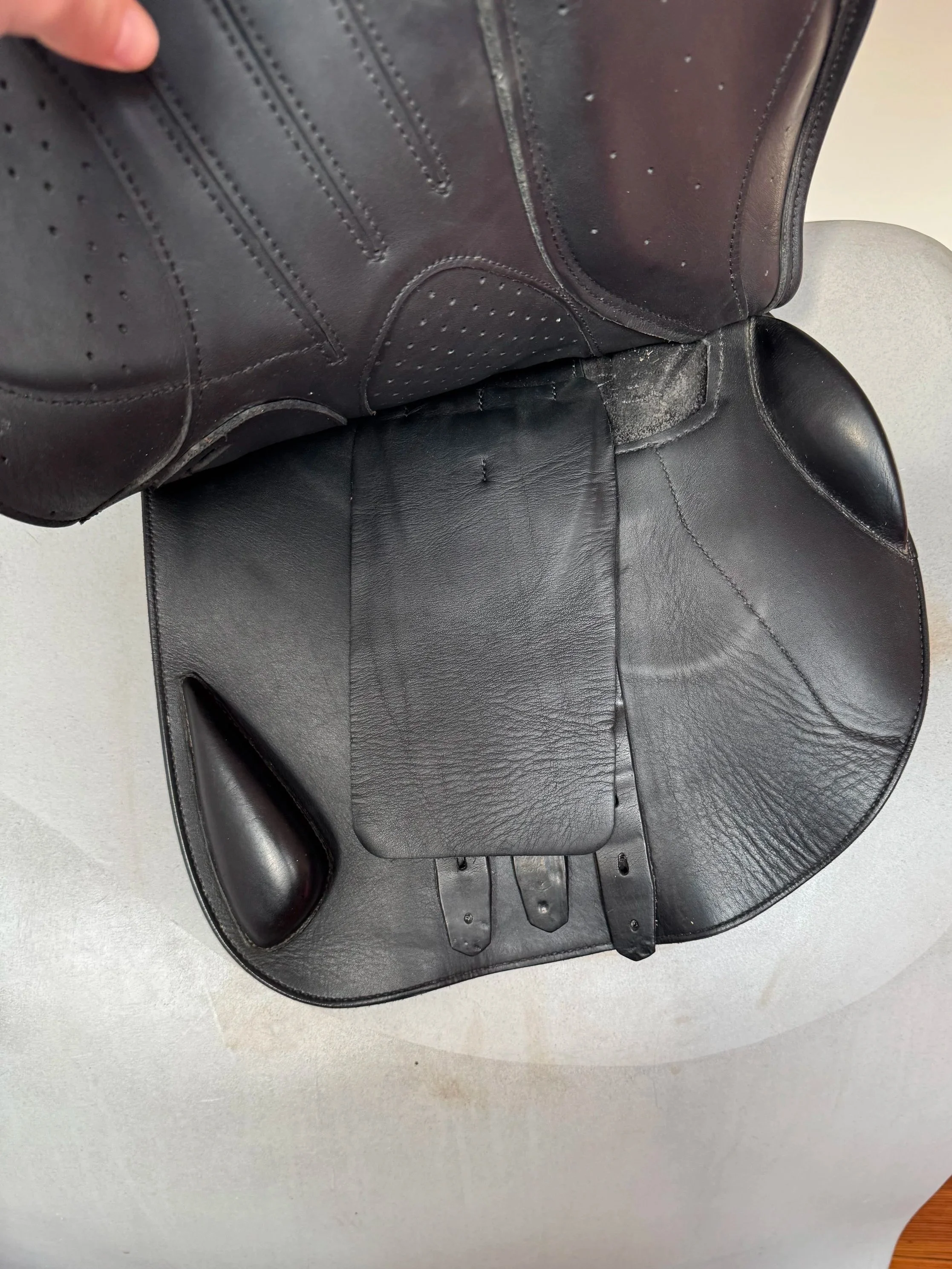 17.5" Erreplus CA Saddle - 2019 - Wool Flocked - Adjustable - Right Underflap