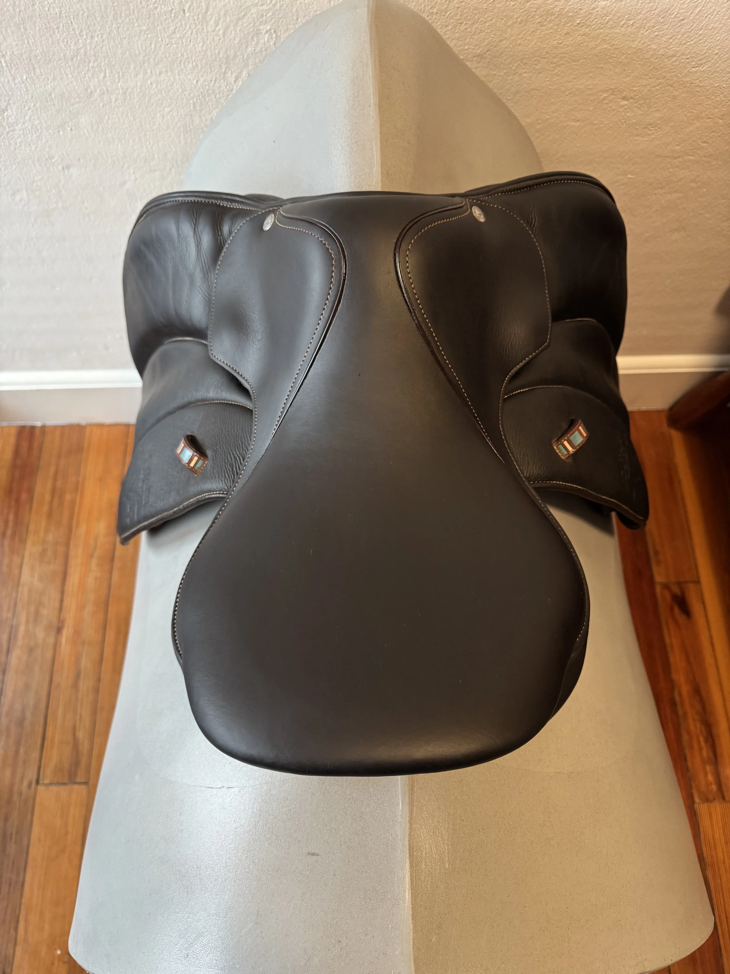 16" Voltaire Welli PRO Saddle - Child / Pony - 2021 - 1A - Full Buffalo - Seat 1