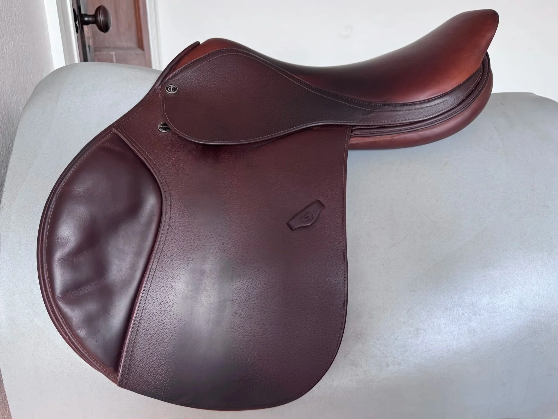 18.5" / 18" Tad Coffin TC2SR SmartRide Performance Saddle - 2020 - Left View 2
