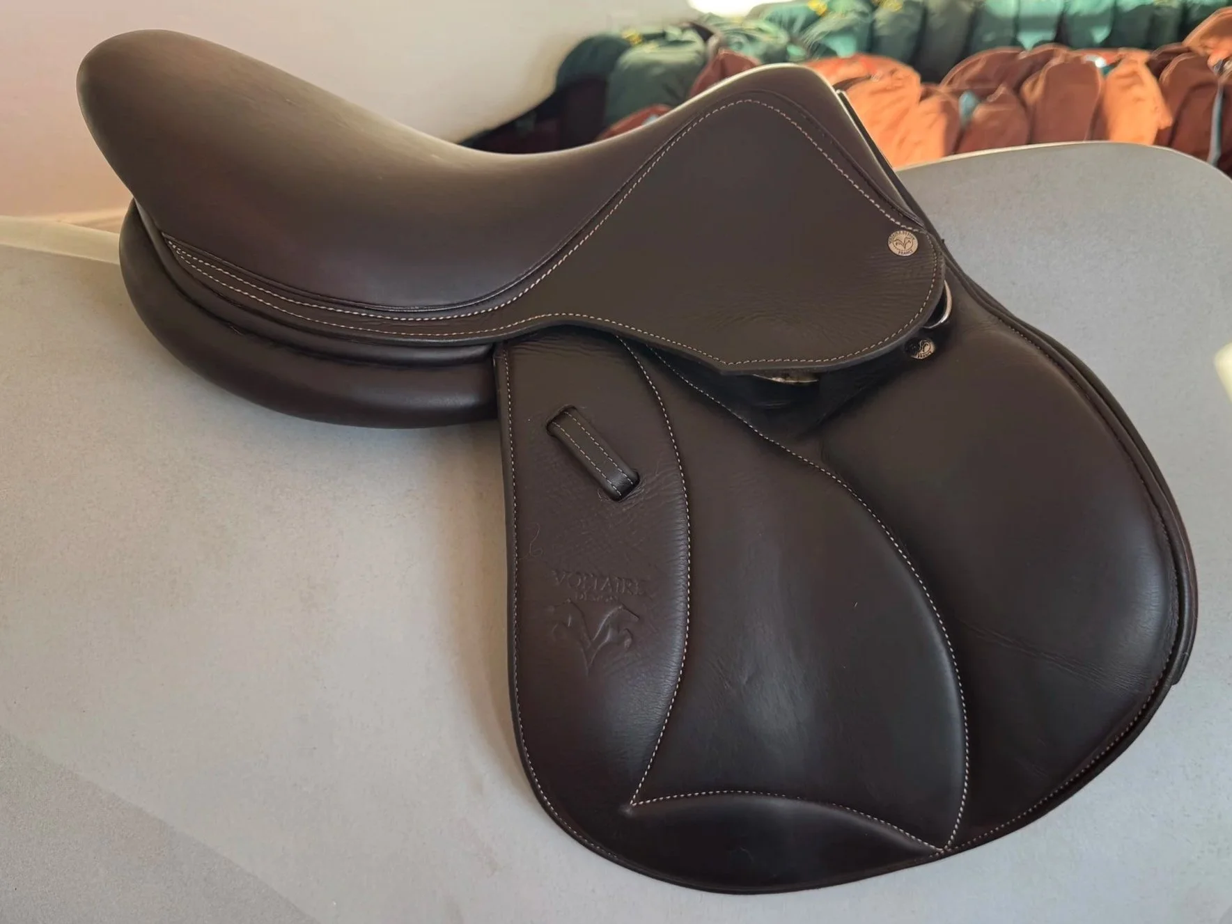 15.5" Voltaire Welli Child / Pony Saddle - 2022 - 00A - Full Buffalo - Right View 1