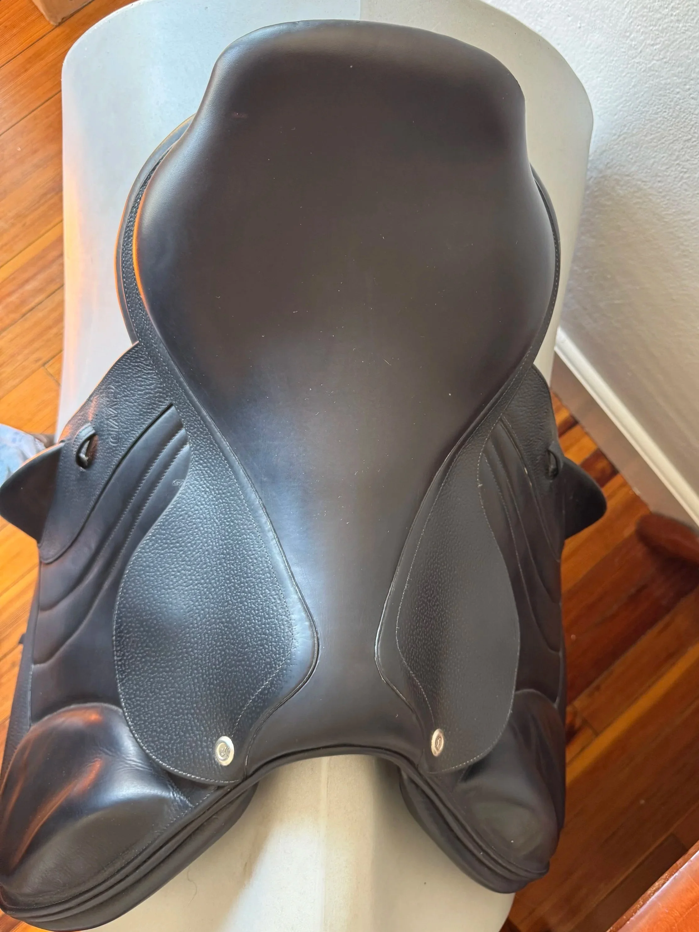 17.5" CWD SE09 Monoflap Saddle - Black - 2019 - 3AA - Full Buffalo - Seat