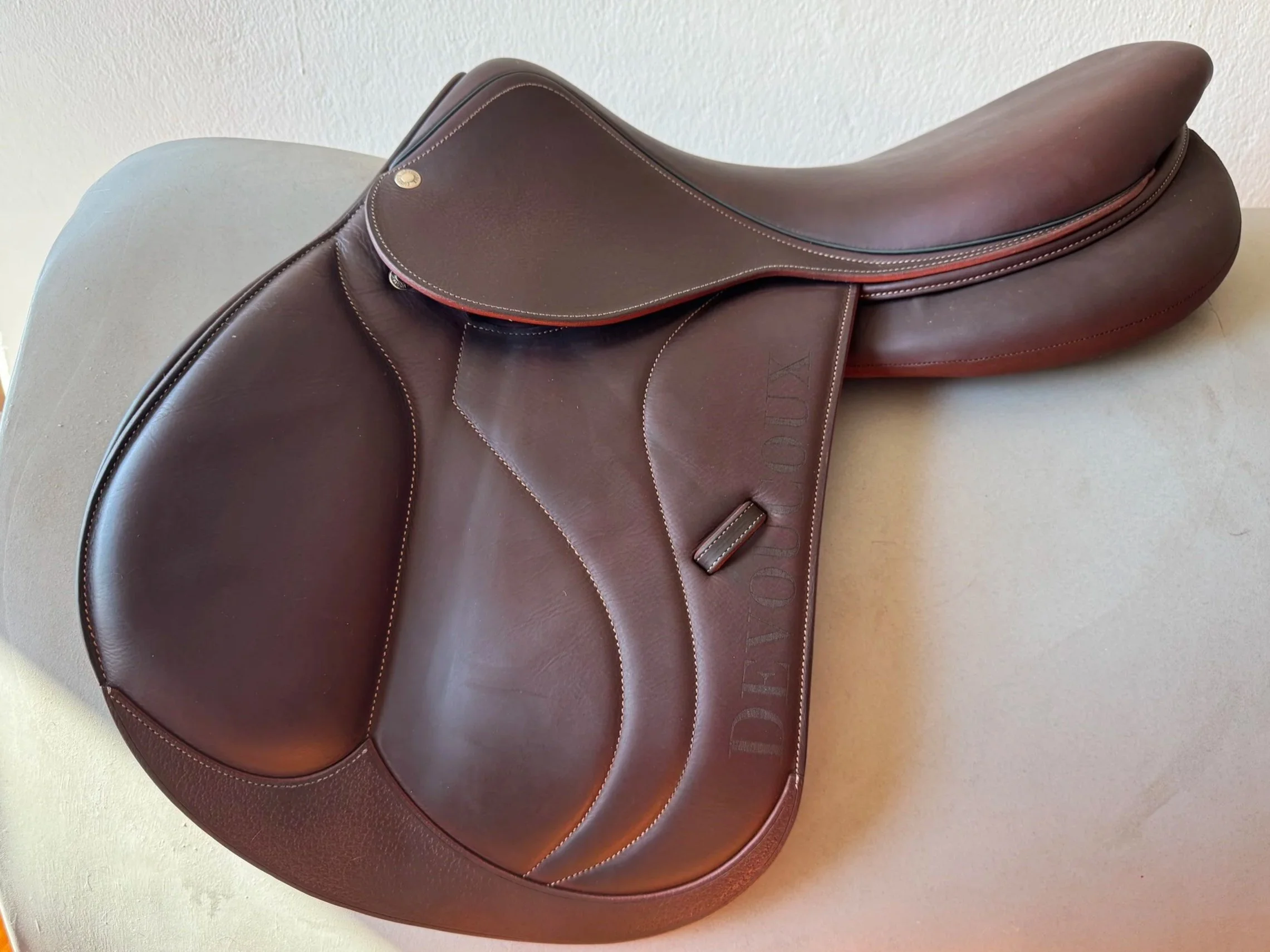 18" Devoucoux Biarritz S Saddle - Left View 2