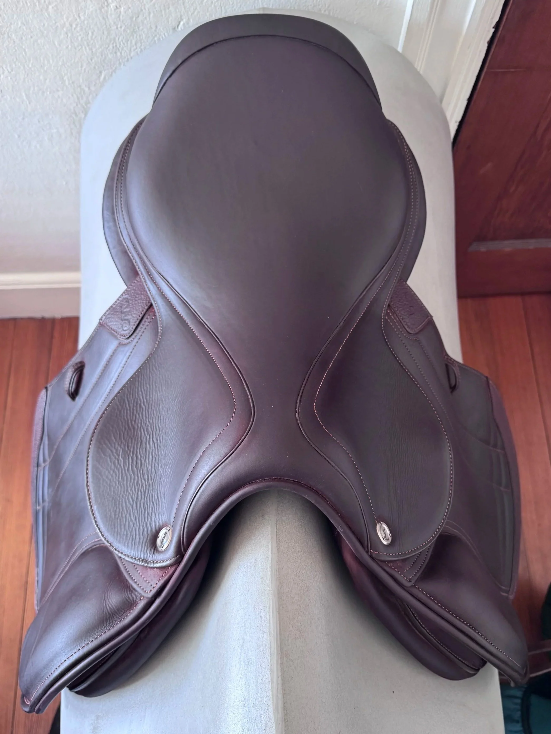 17.5" CWD SE38 Mademoiselle Hunter 2Gs Saddle - 2024 - 2LH - Full Buffalo - MINT - Seat