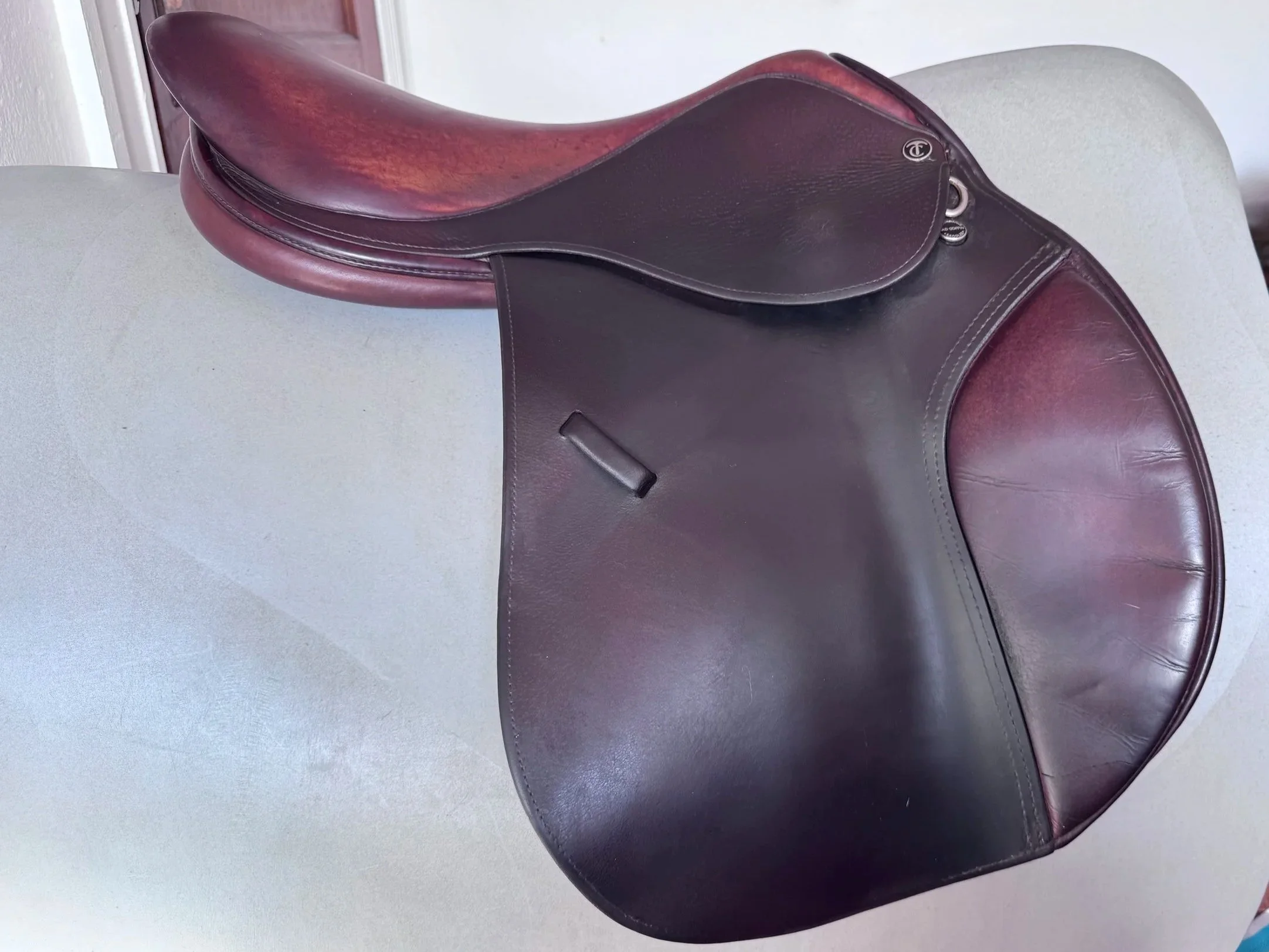 17.5" Tad Coffin A5 SmartRide Saddle - Grain / Calf - Gorgeous Panels - Right View 1