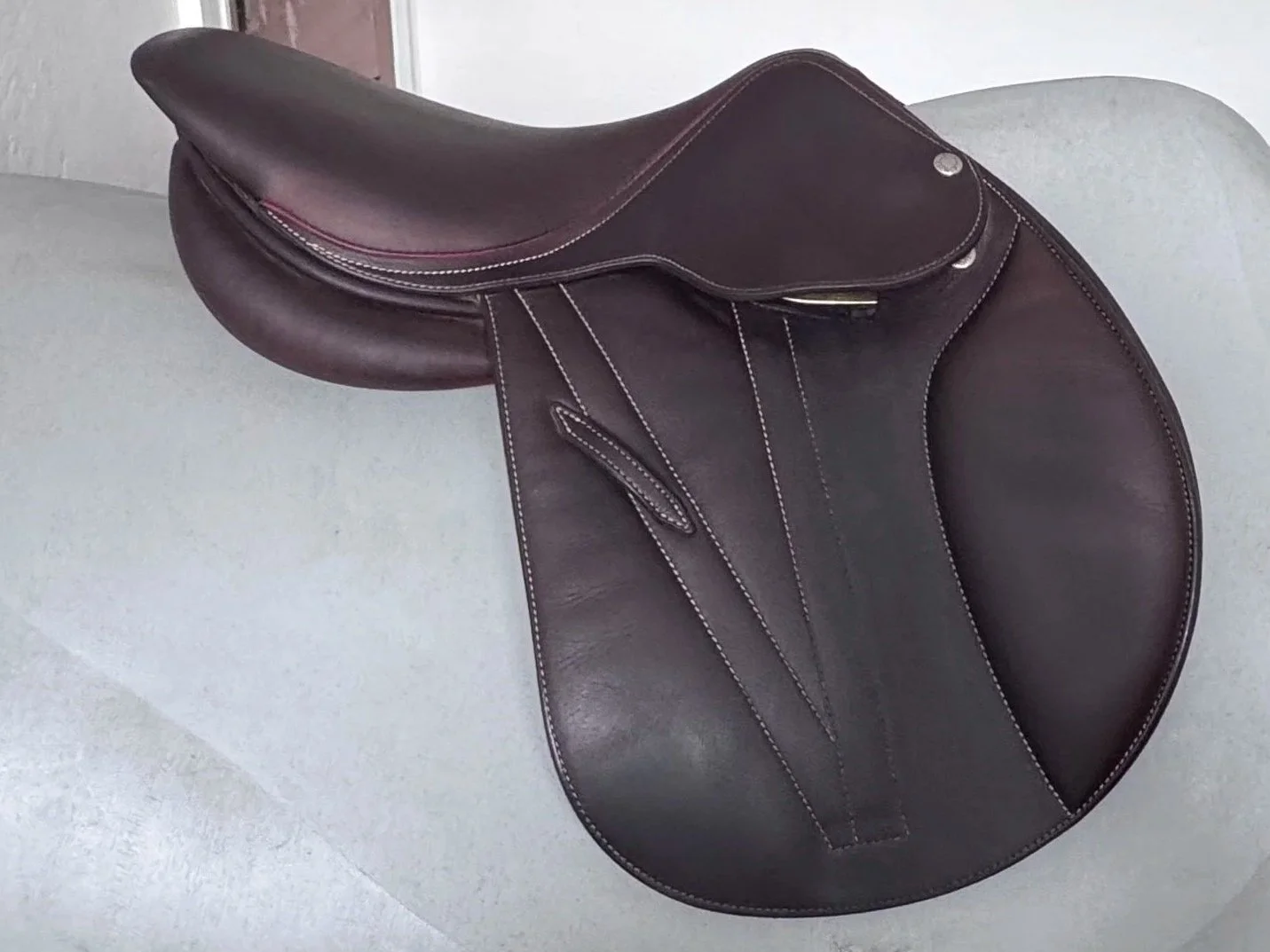 14" Baby Butet Premium Saddle - 2021 - Cachou / Calf - Integrated Panels - Right View 2