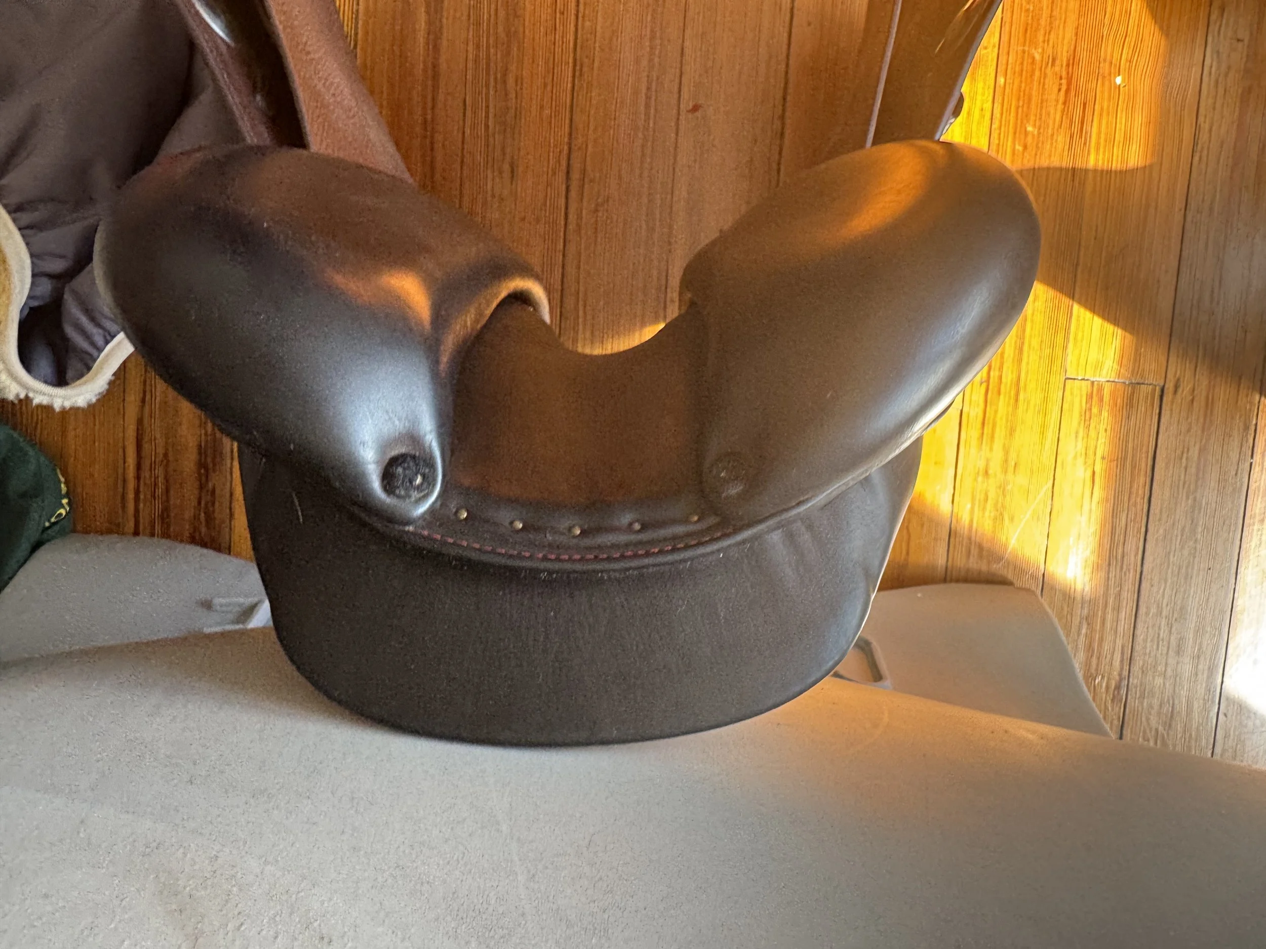 16" Meyer Zephyr Saddle - 2019 - Full Buffalo - Cantle