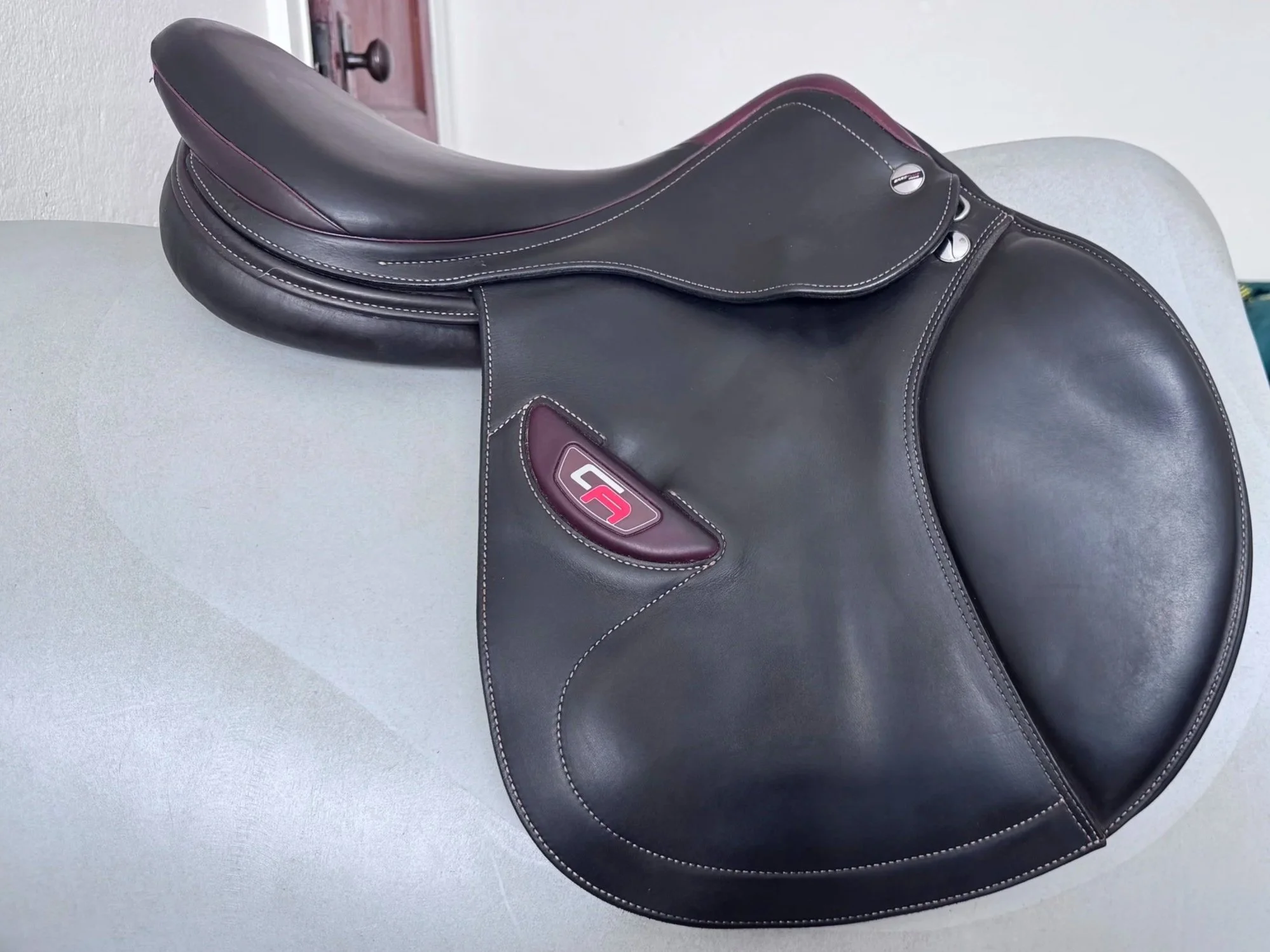 17.5" Erreplus CA Saddle - 2022 - Wool Flocked - Fully Adjustable - MINT! - Right View 1