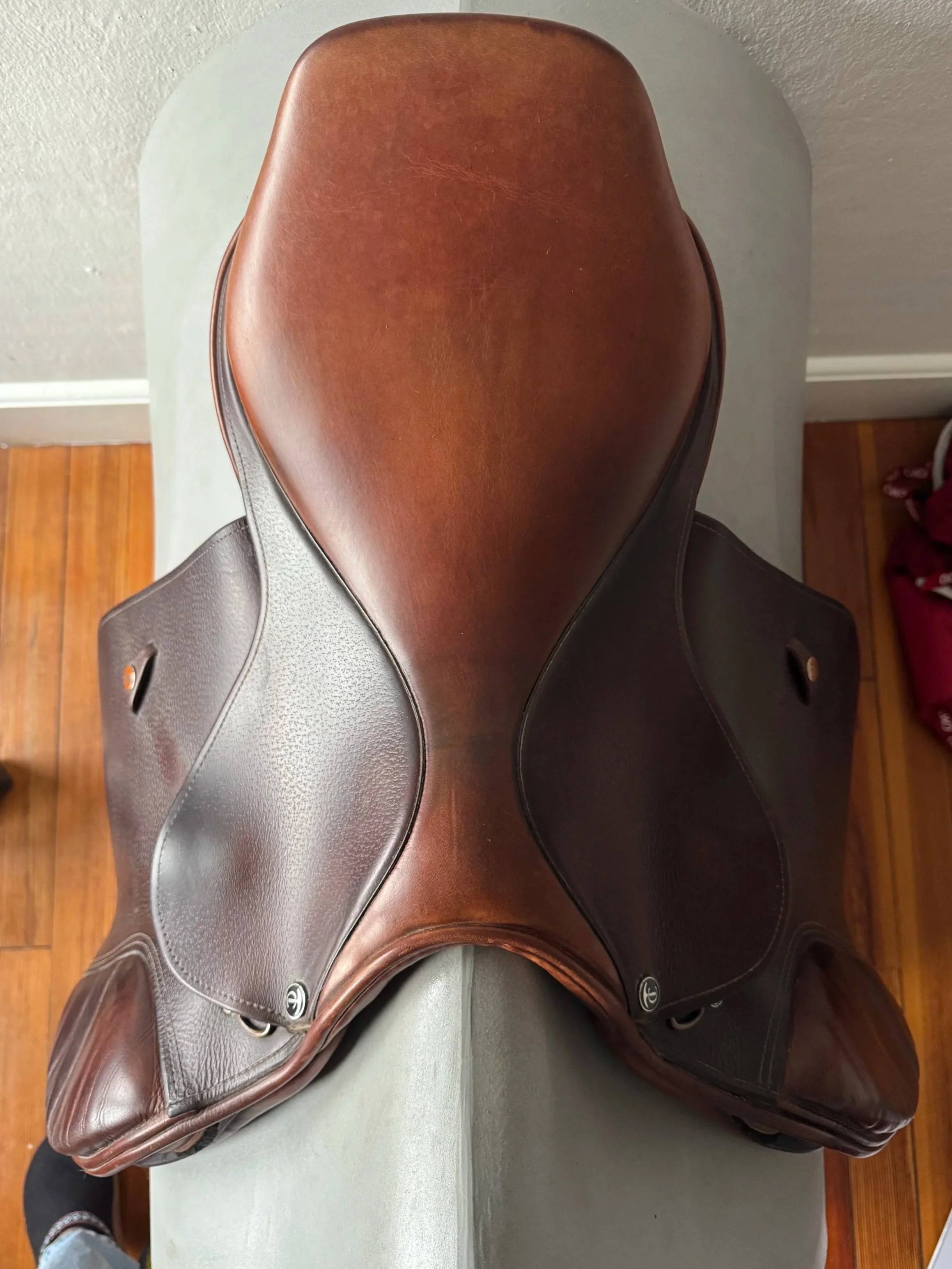 18" Tad Coffin SmartRide Performance Saddle - Seat Aerial