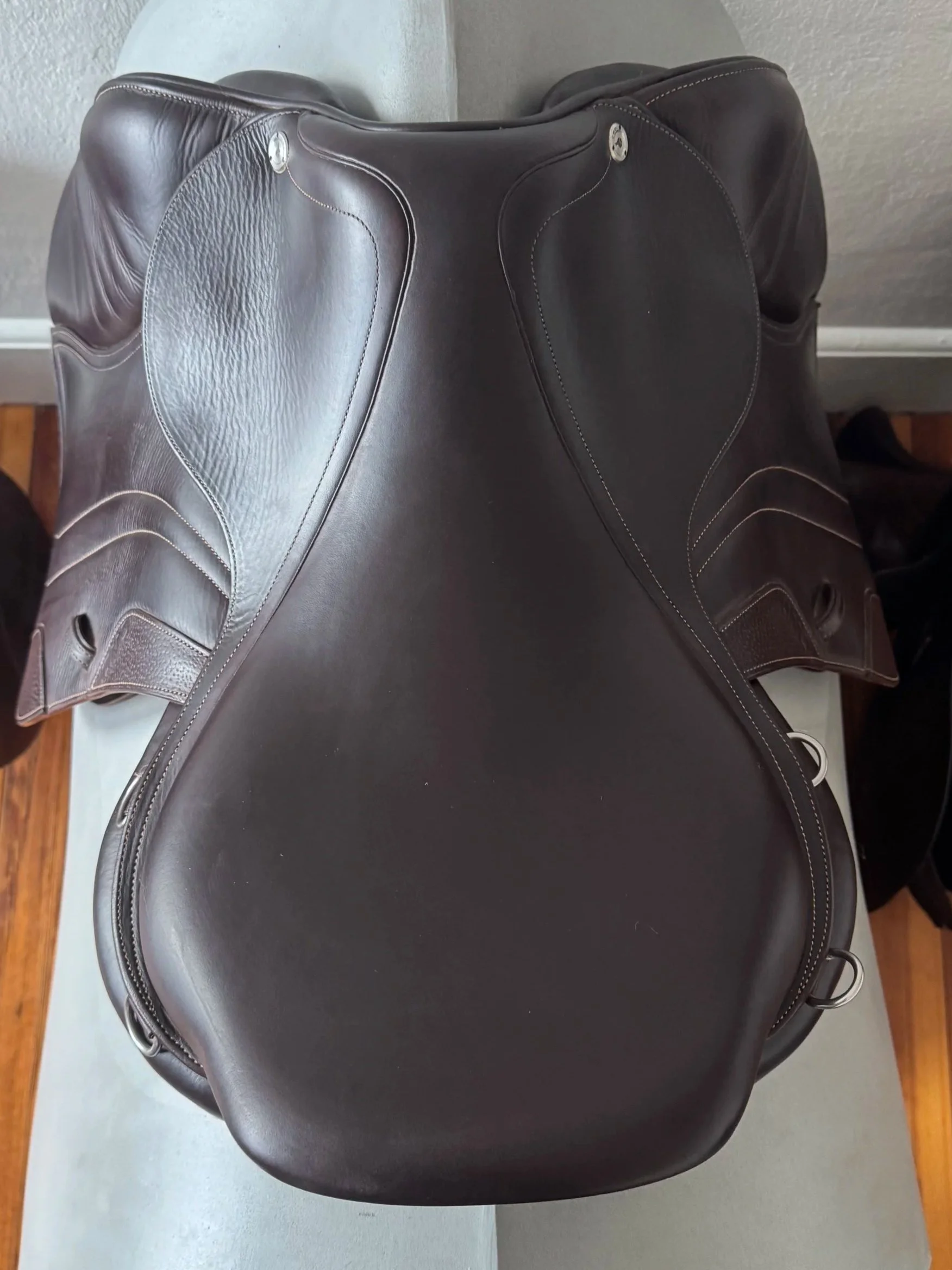 18" CWD SE02 Saddle - 2019 - 3L - Full Buffalo - Seat 2