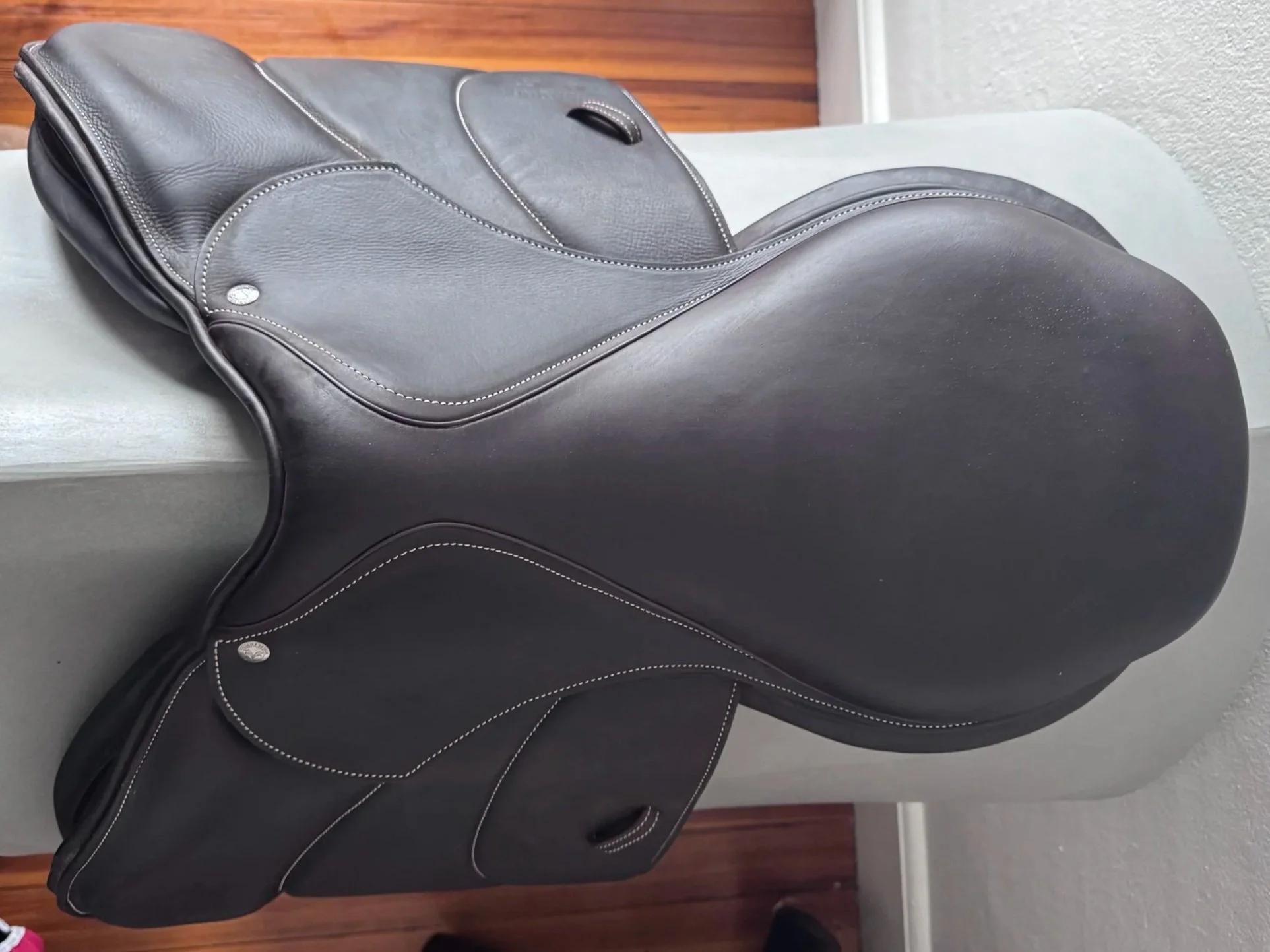 BRAND NEW! 18" Voltaire Palm Beach PRO Saddle 2025 - 3A - Full Buffalo - WIDE - Seat 2