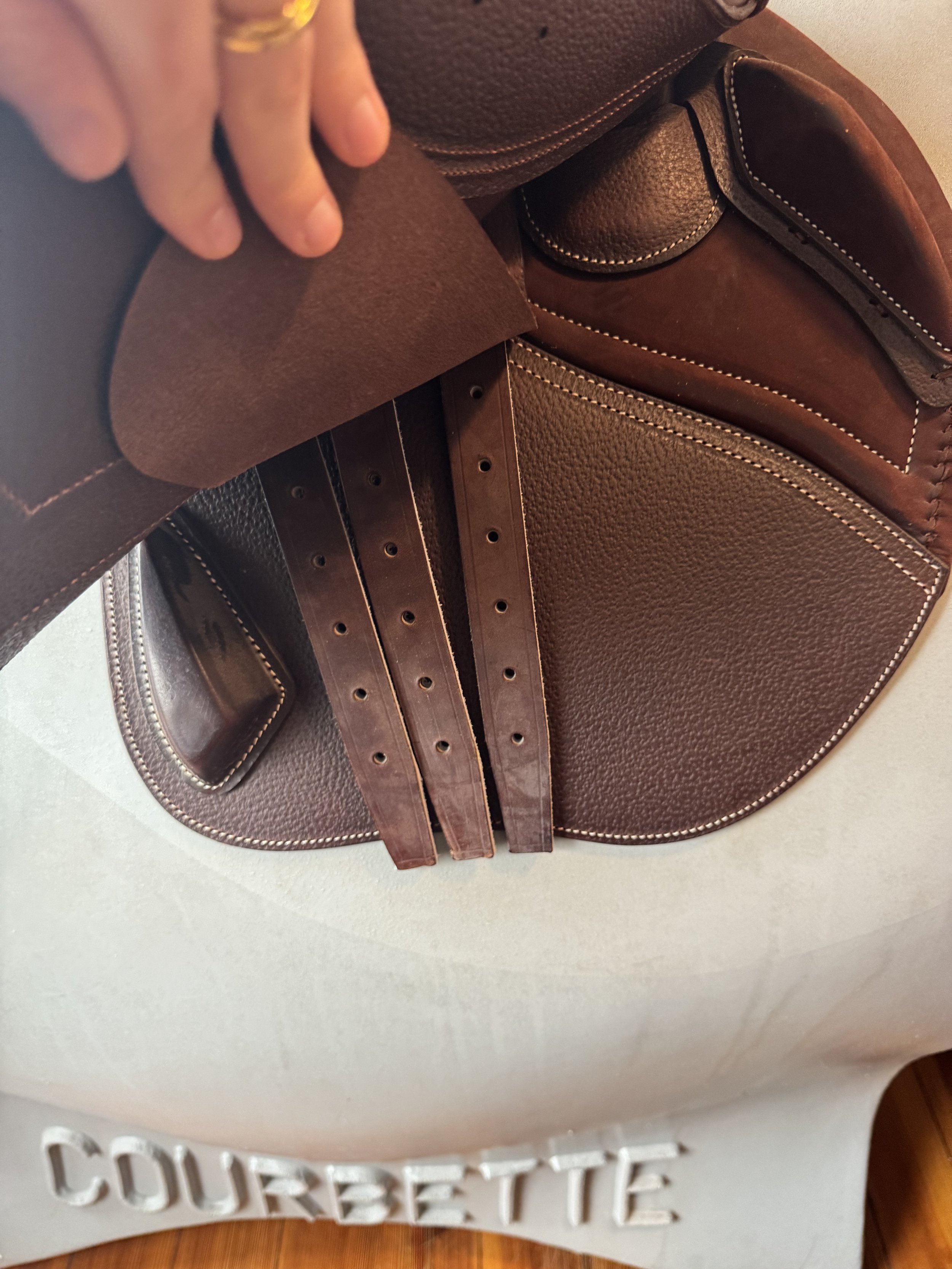 17.5" CWD Mademoiselle 2Gs Saddle 3C