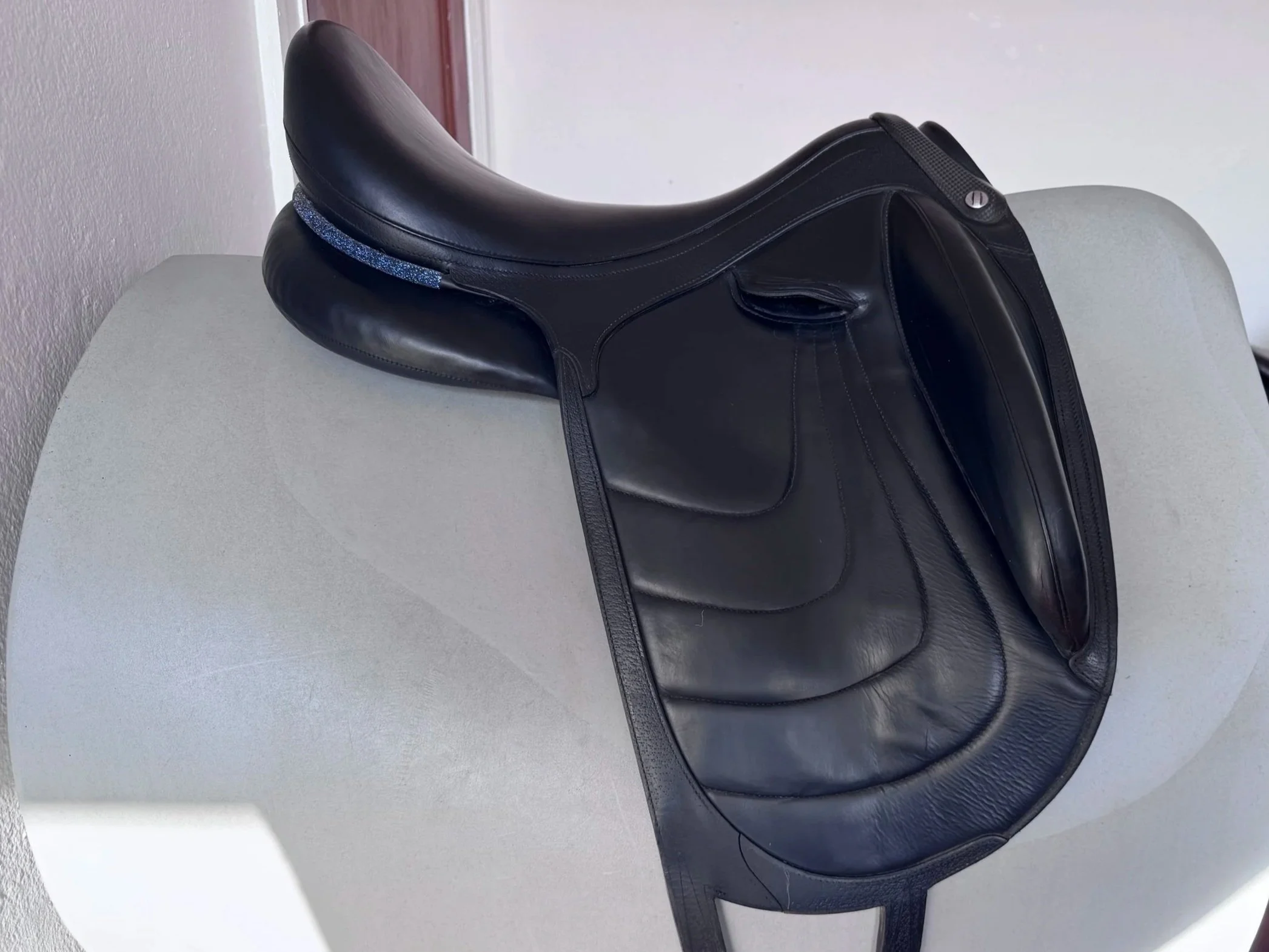 18" Devoucoux Makila Harmonie Dressage Saddle - 2018 - 2A - Right View 2