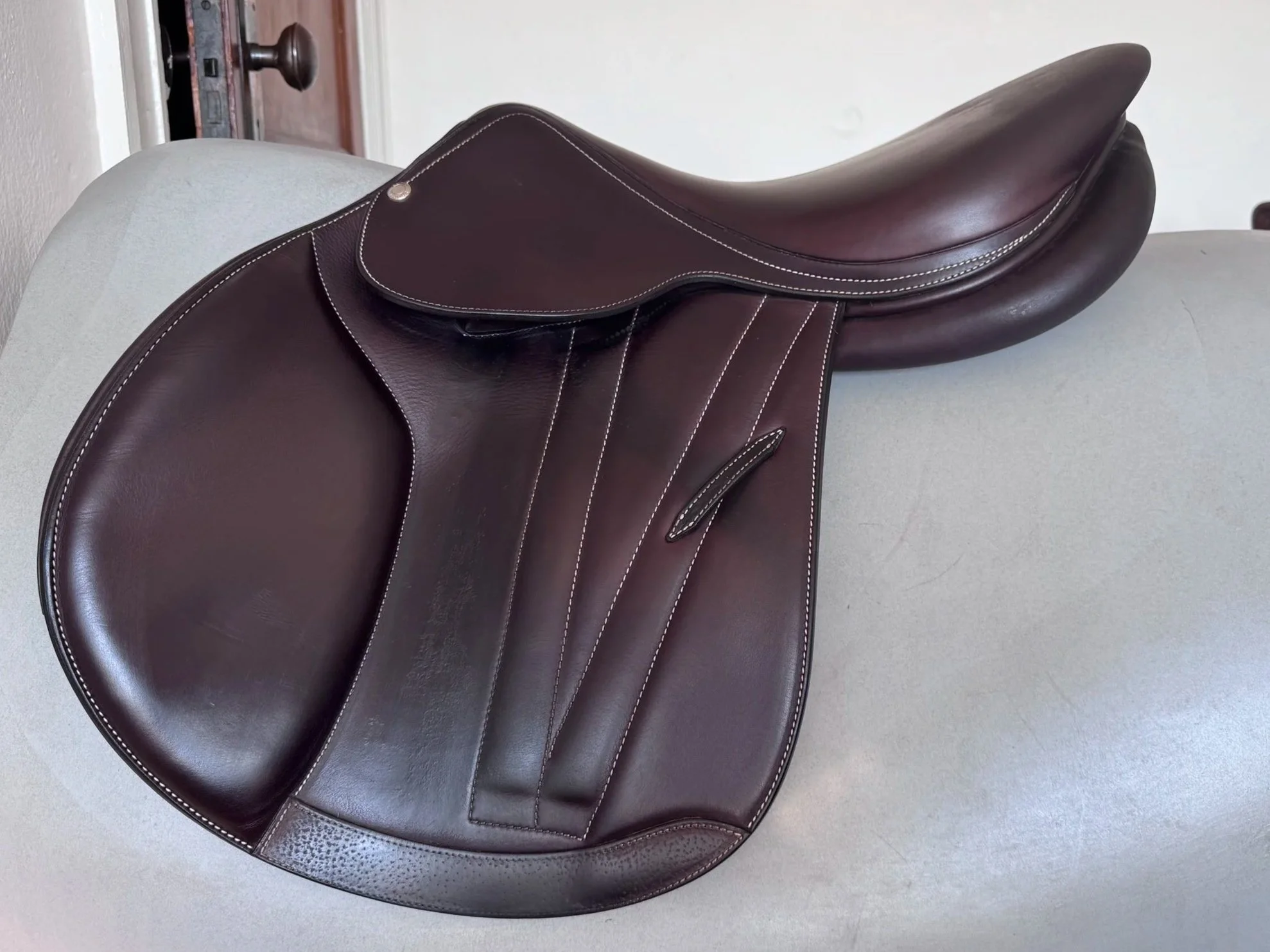17/17.5" Butet Premium Saddle - 2024 - 2.5 - Cachou - Calf - Integrated Panels - Left View 6