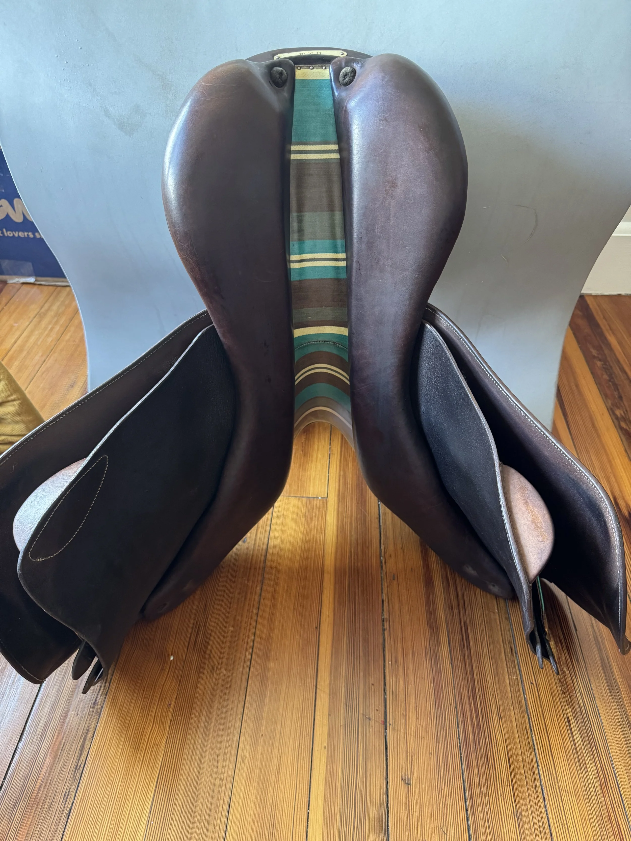 19" Voltaire Palm Beach Saddle - Tree